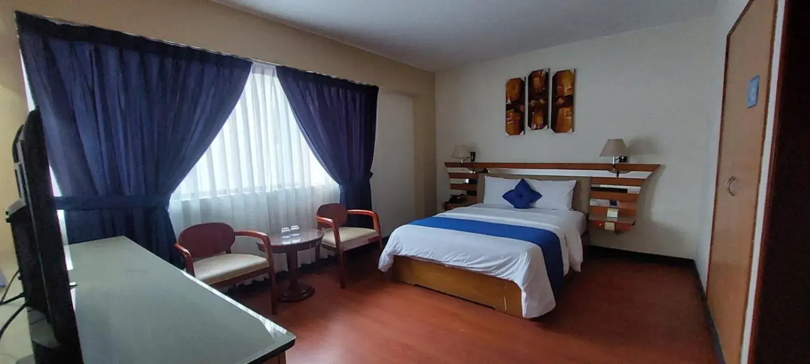 Single Room in Blue Star Hotel Single Room in Blue Star Hotel