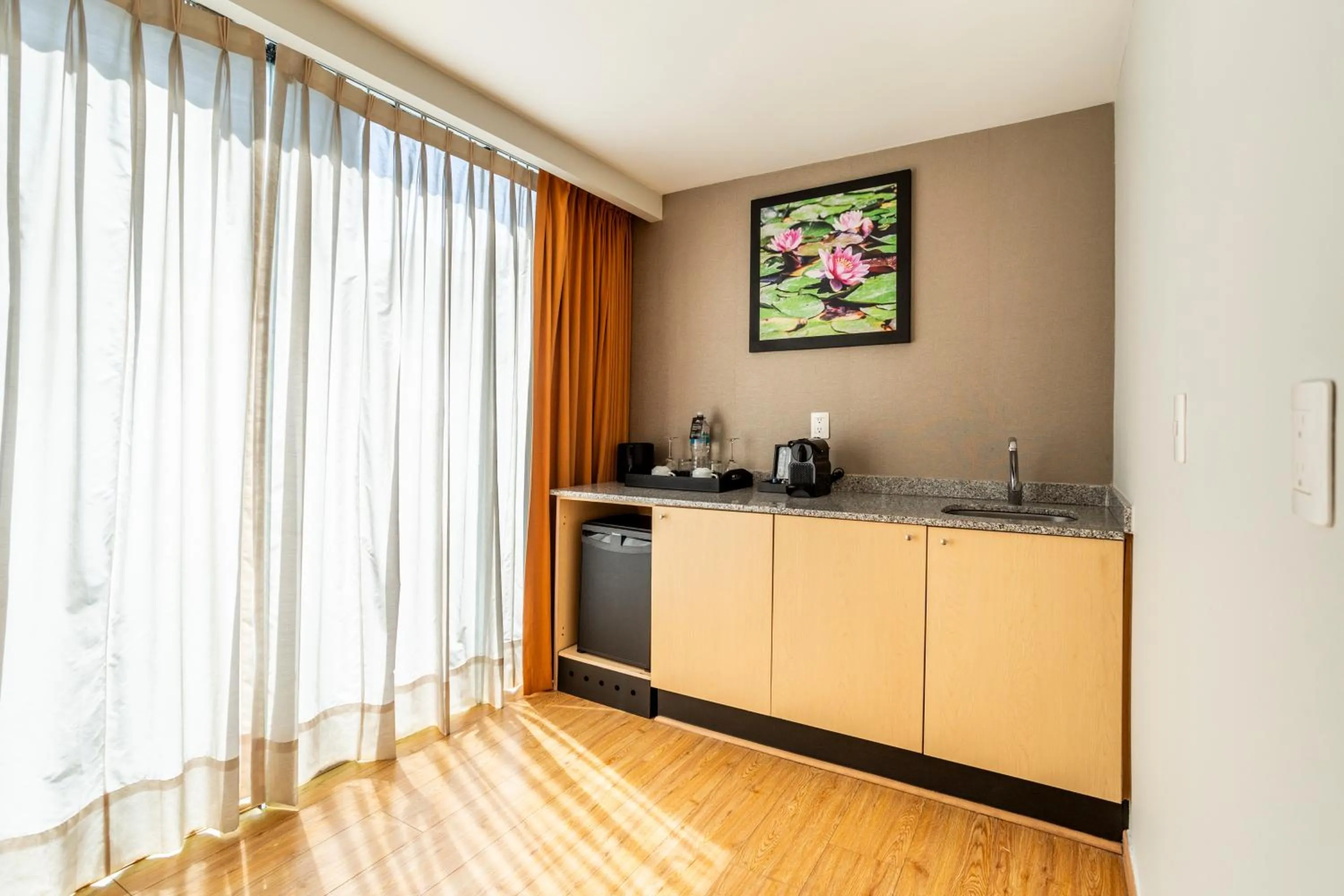 Coffee/tea facilities in Alteza Polanco