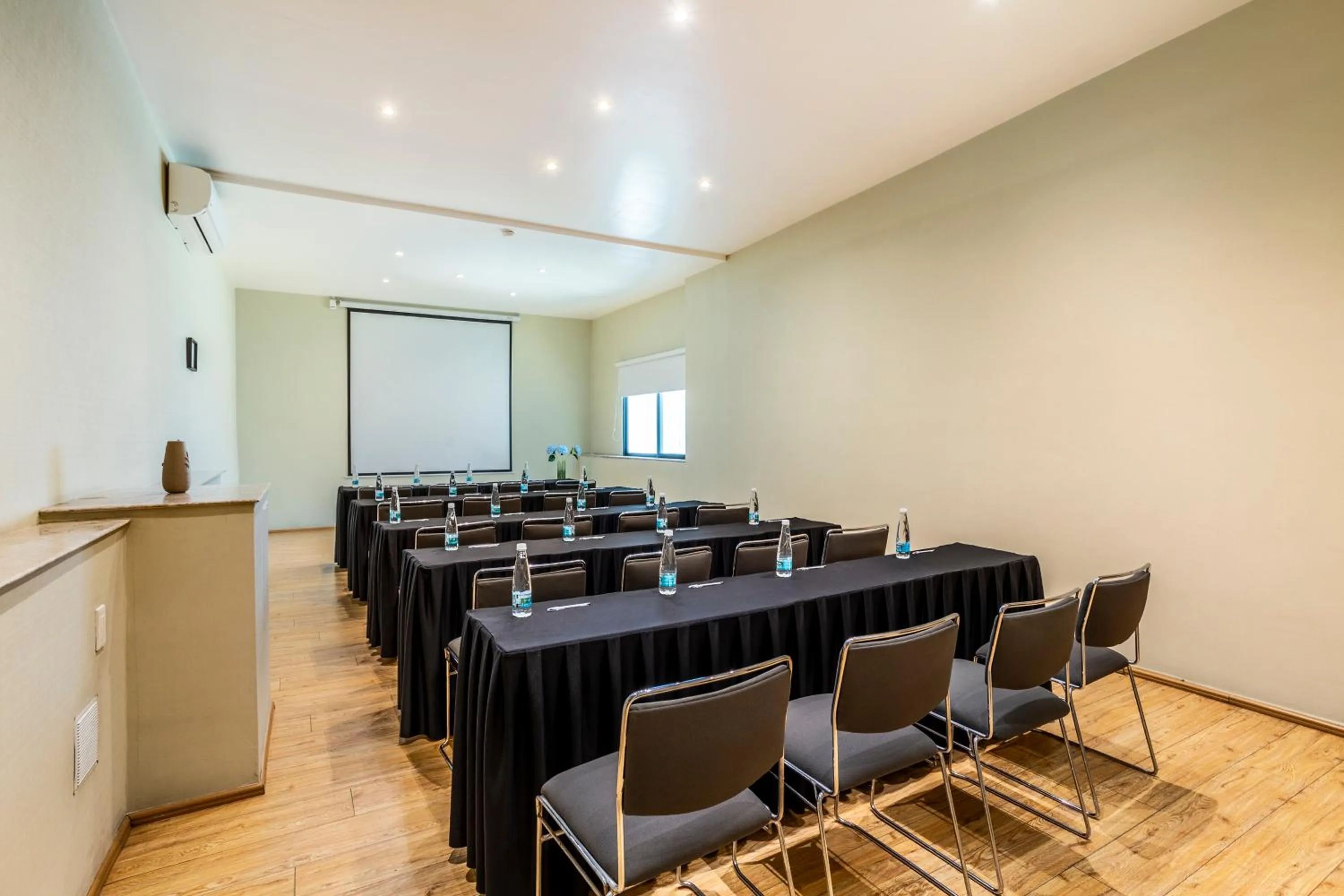 Meeting/conference room in Alteza Polanco