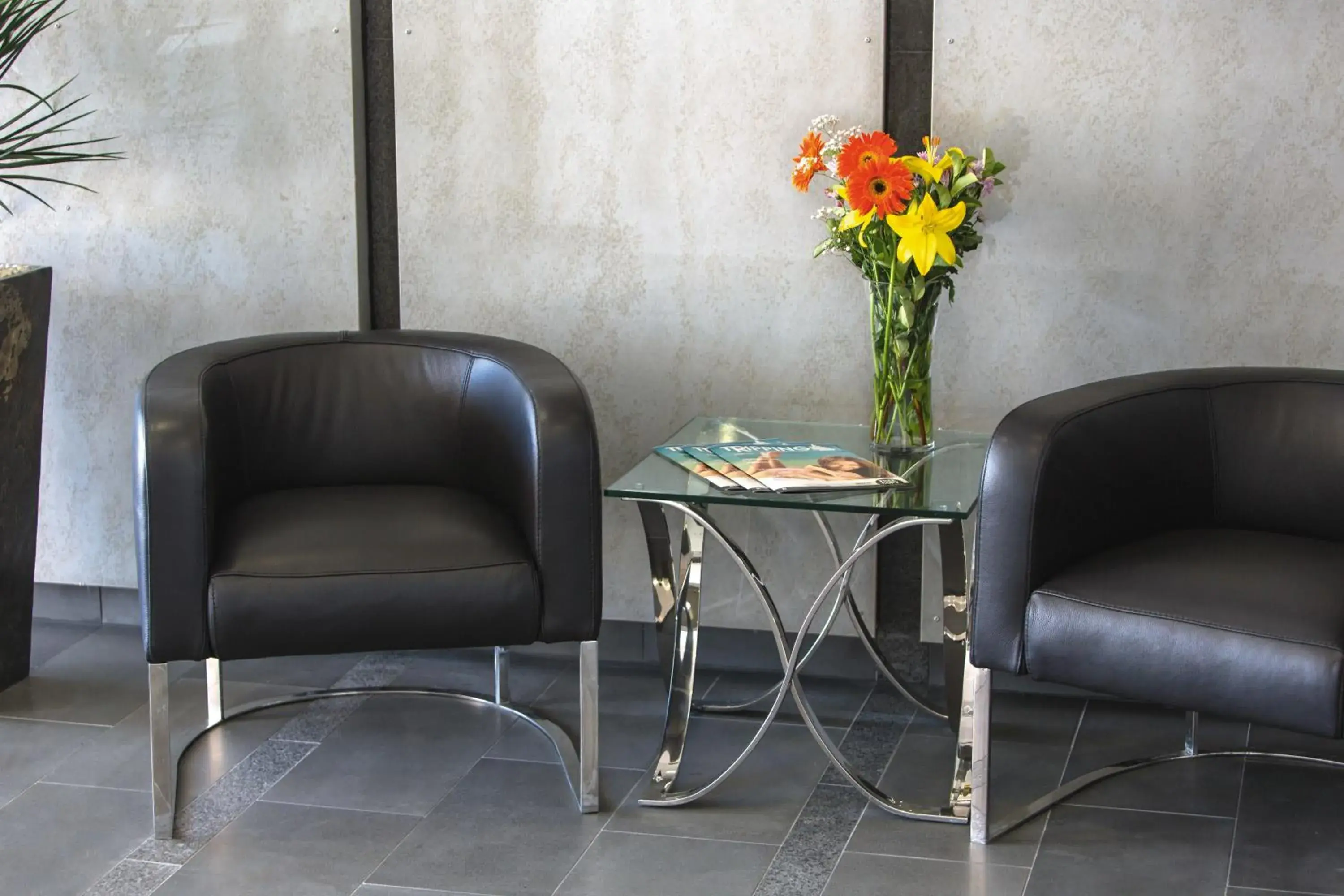 Lobby or reception in Oaks Mackay Carlyle Suites Lobby or reception in Oaks Mackay Carlyle Suites