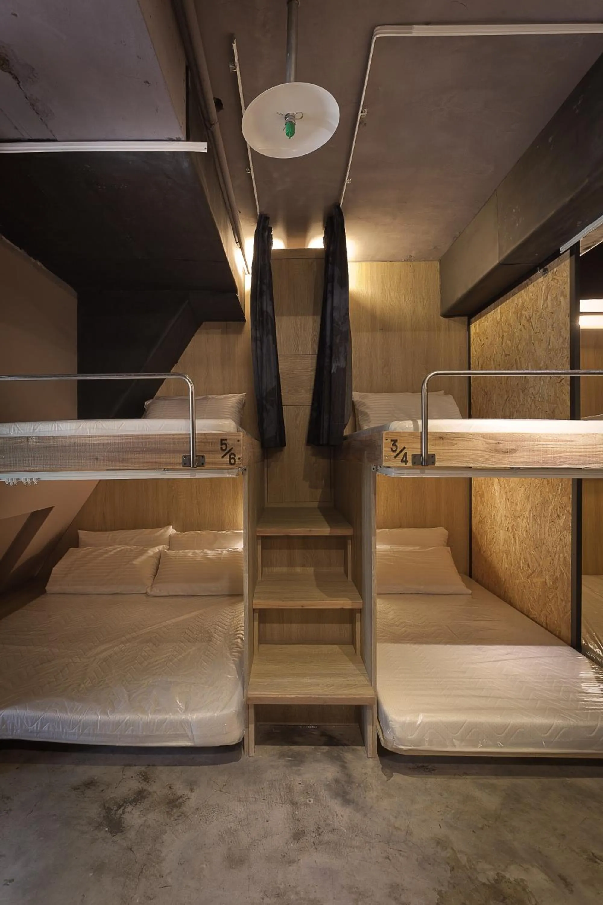 Bed in Ximen Wow Hostel