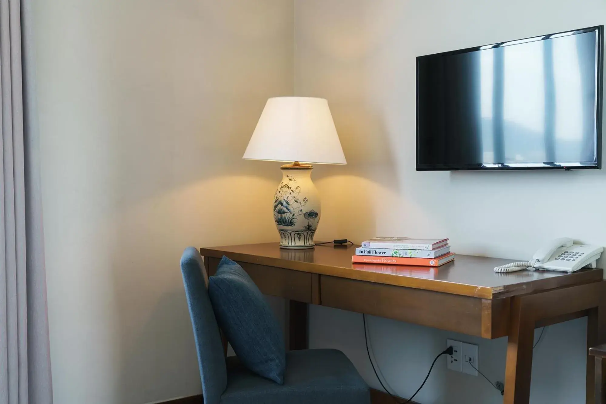 Deluxe Double Room in Dan Oasis Hotel and Apartment Deluxe Double Room in Dan Oasis Hotel and Apartment