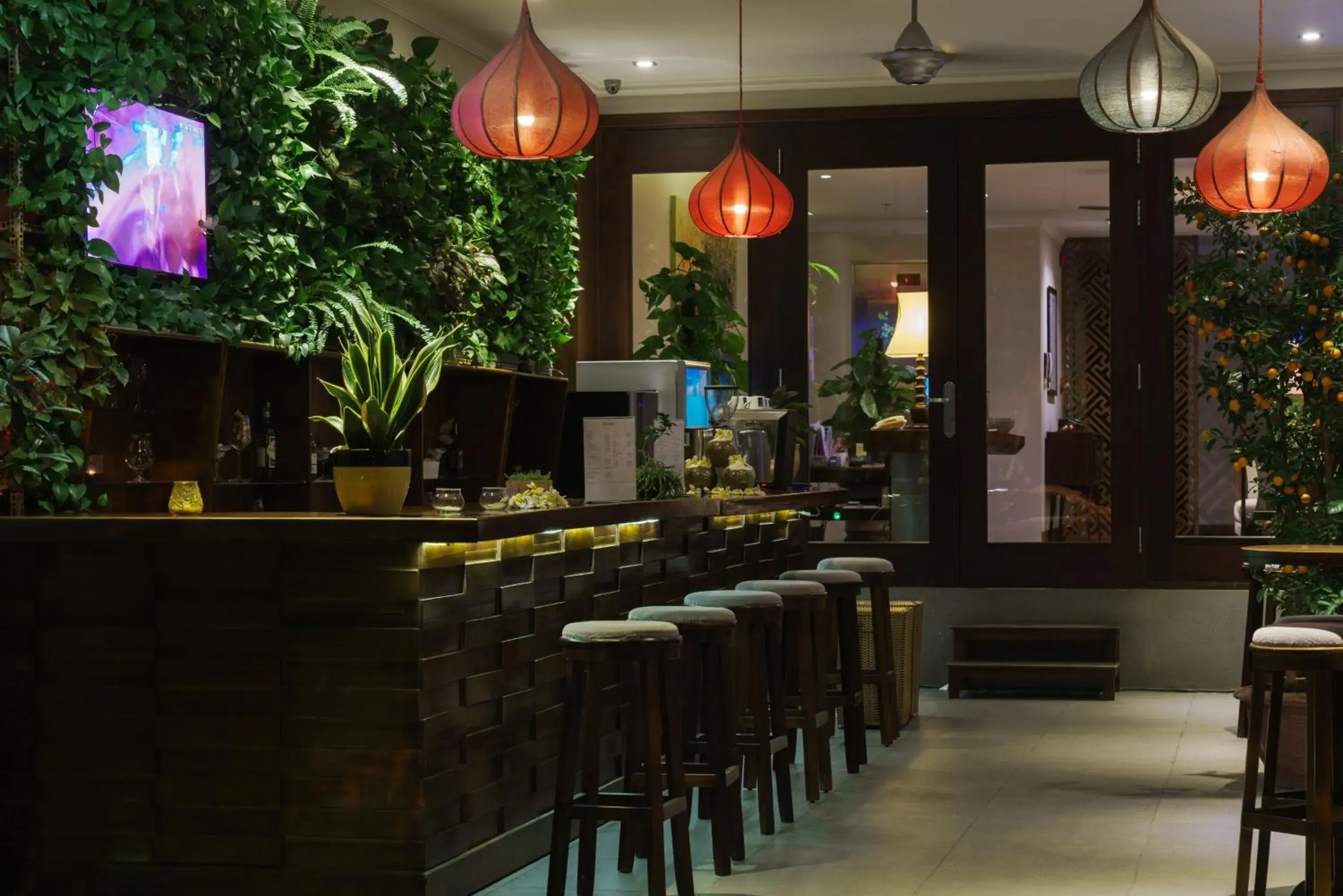 Lounge or bar in Dan Oasis Hotel and Apartment Lounge or bar in Dan Oasis Hotel and Apartment