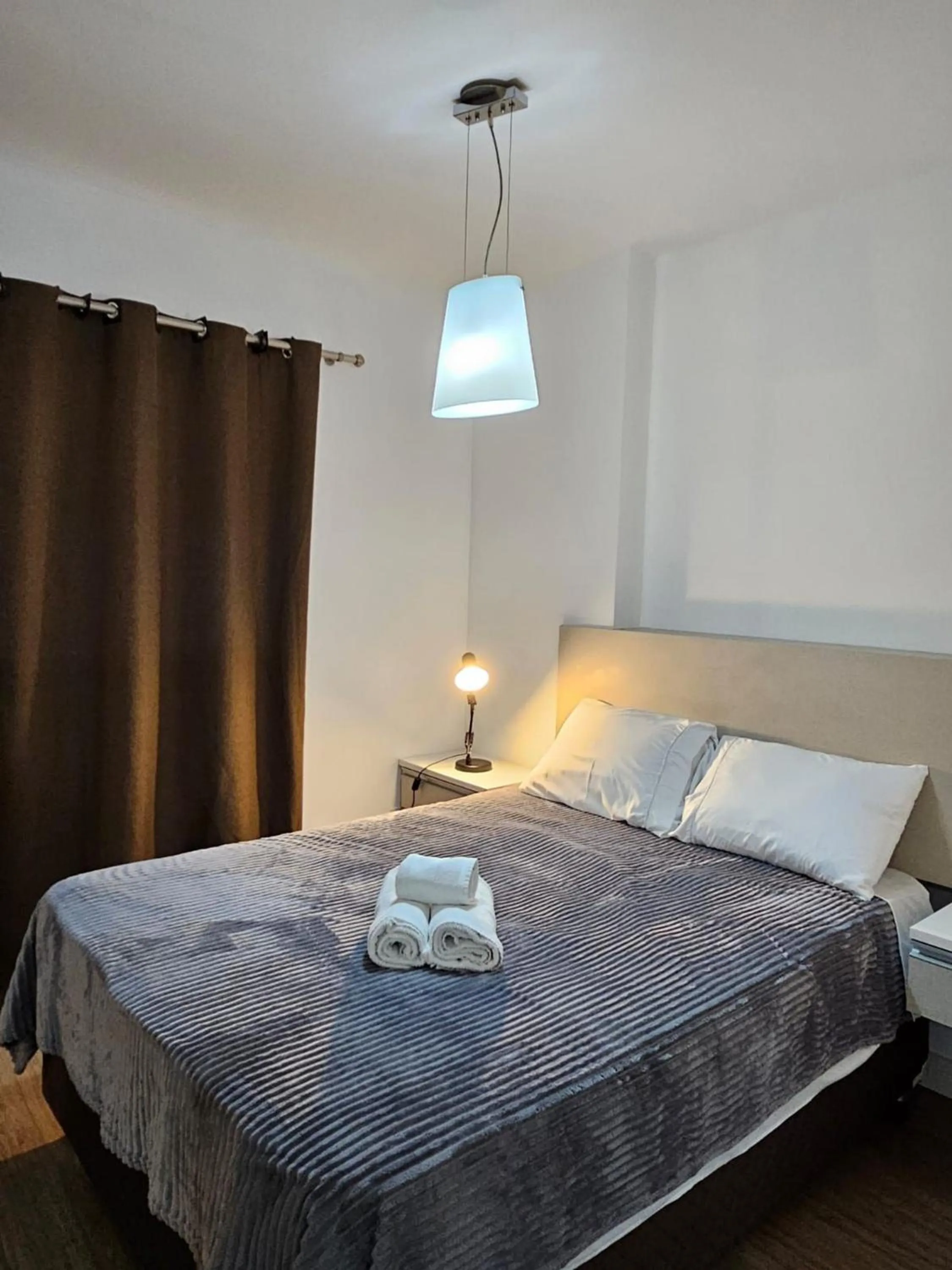 Bedroom, Bed in Apto em frente ao shopping com piscina aquecida