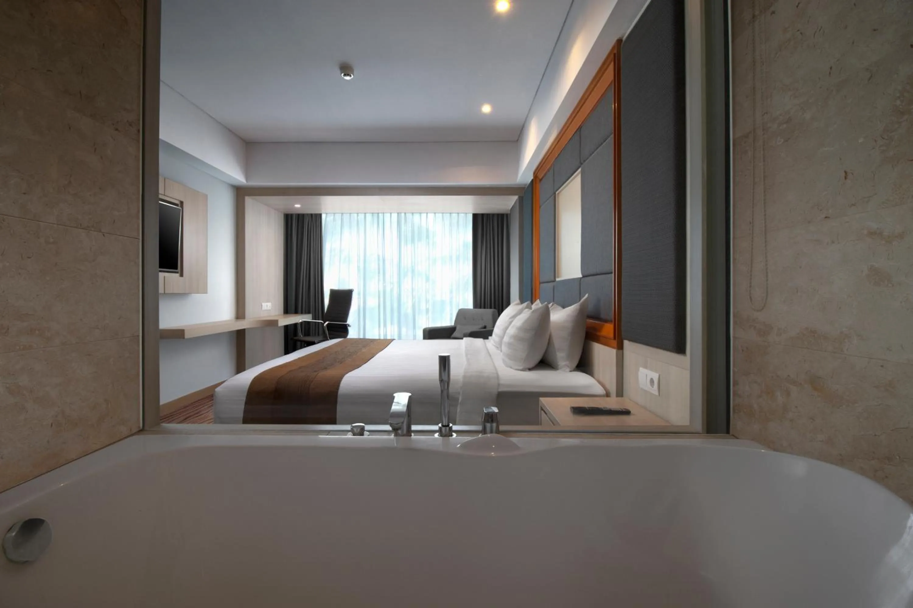 Bathroom, Bed in Sovereign Bali Hotel