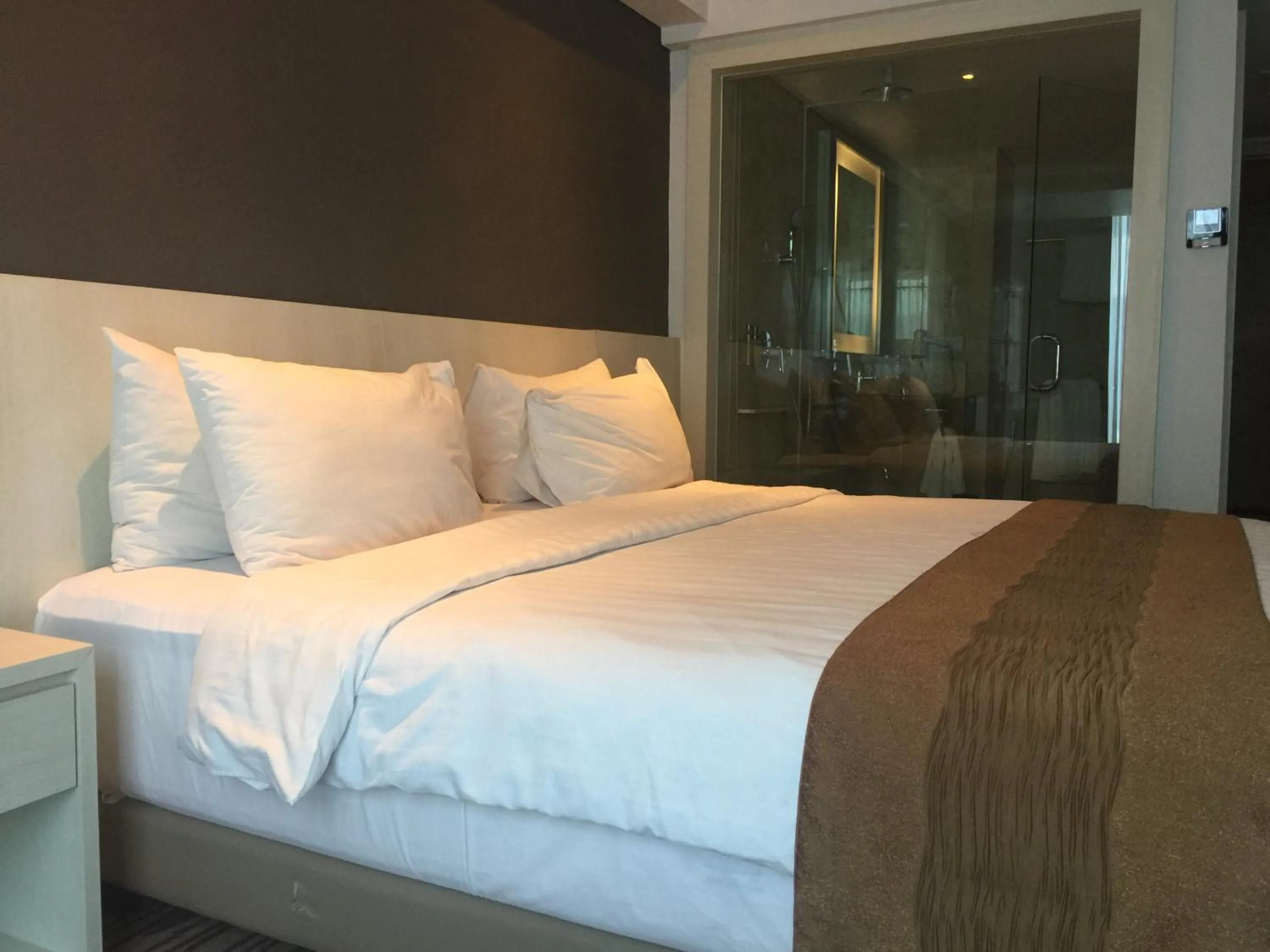 Bedroom, Bed in Sovereign Bali Hotel