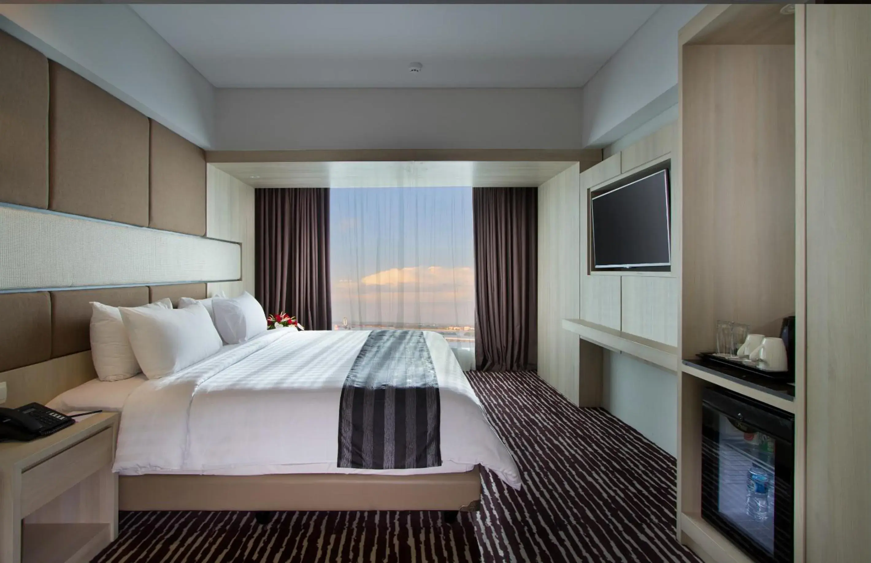 Photo of the whole room, Bed in Sovereign Bali Hotel Photo of the whole room, Bed in Sovereign Bali Hotel