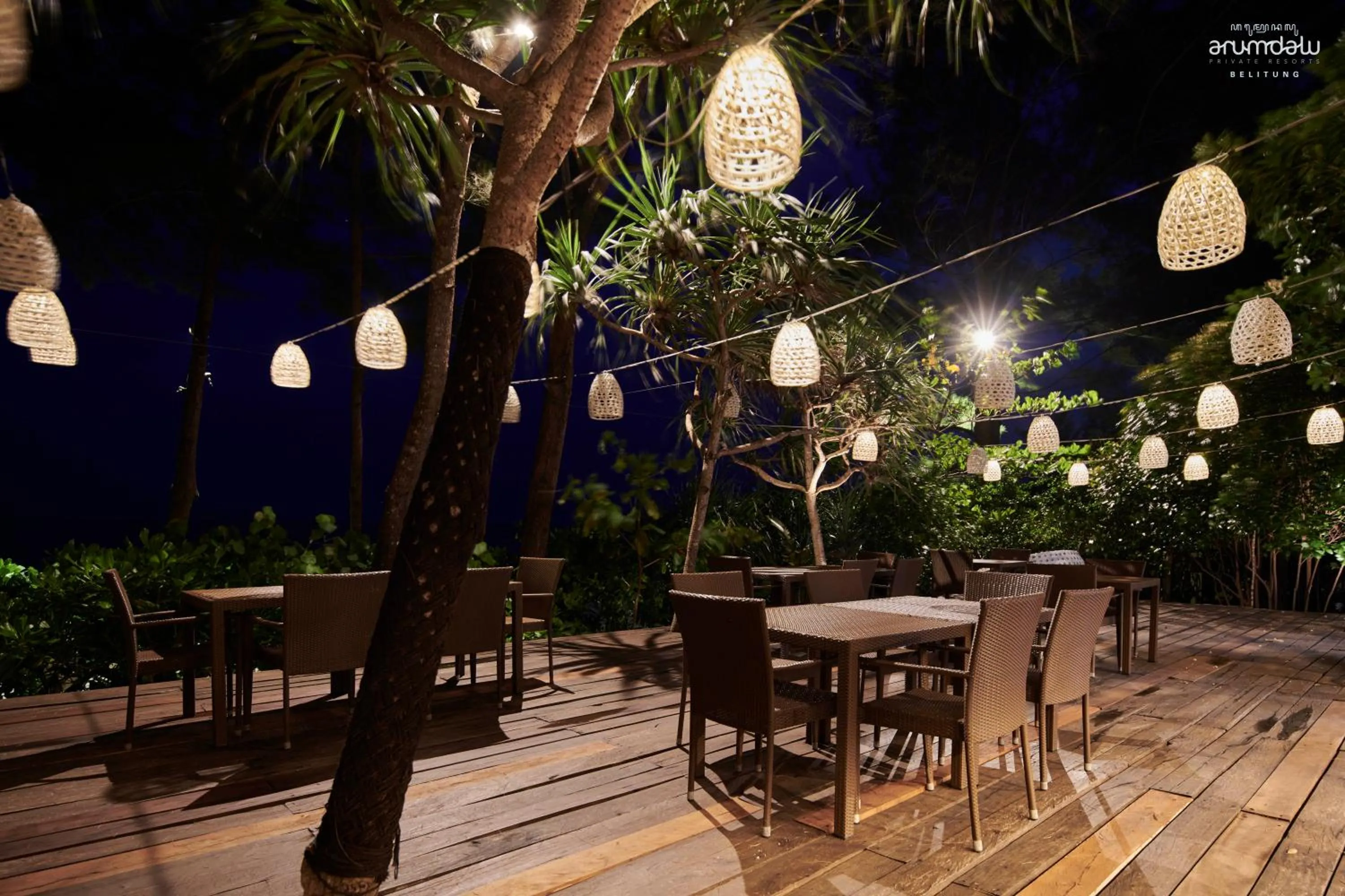 Restaurant/places to eat in Arumdalu Private Resort