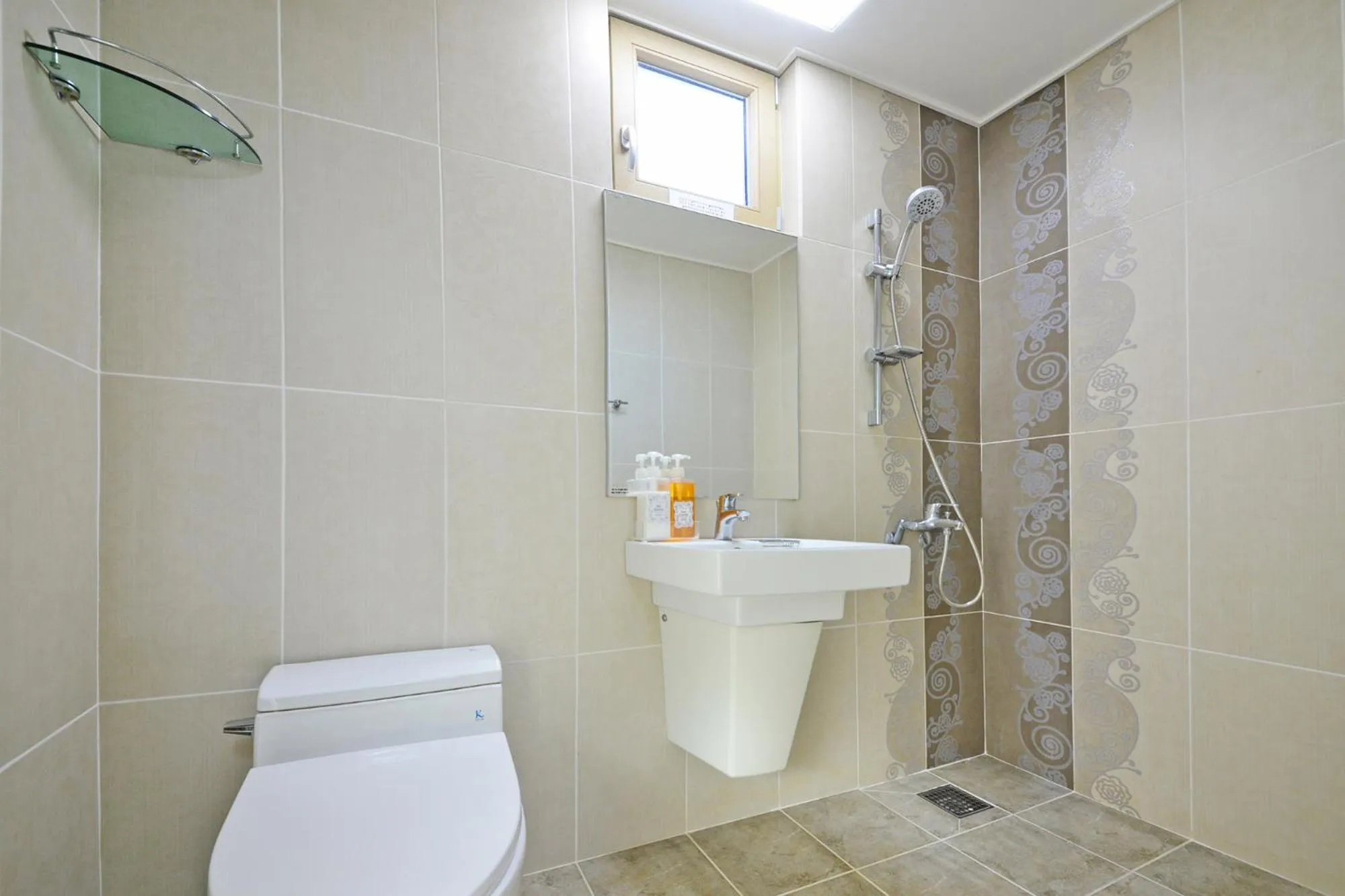 Shower in Jeju Resort