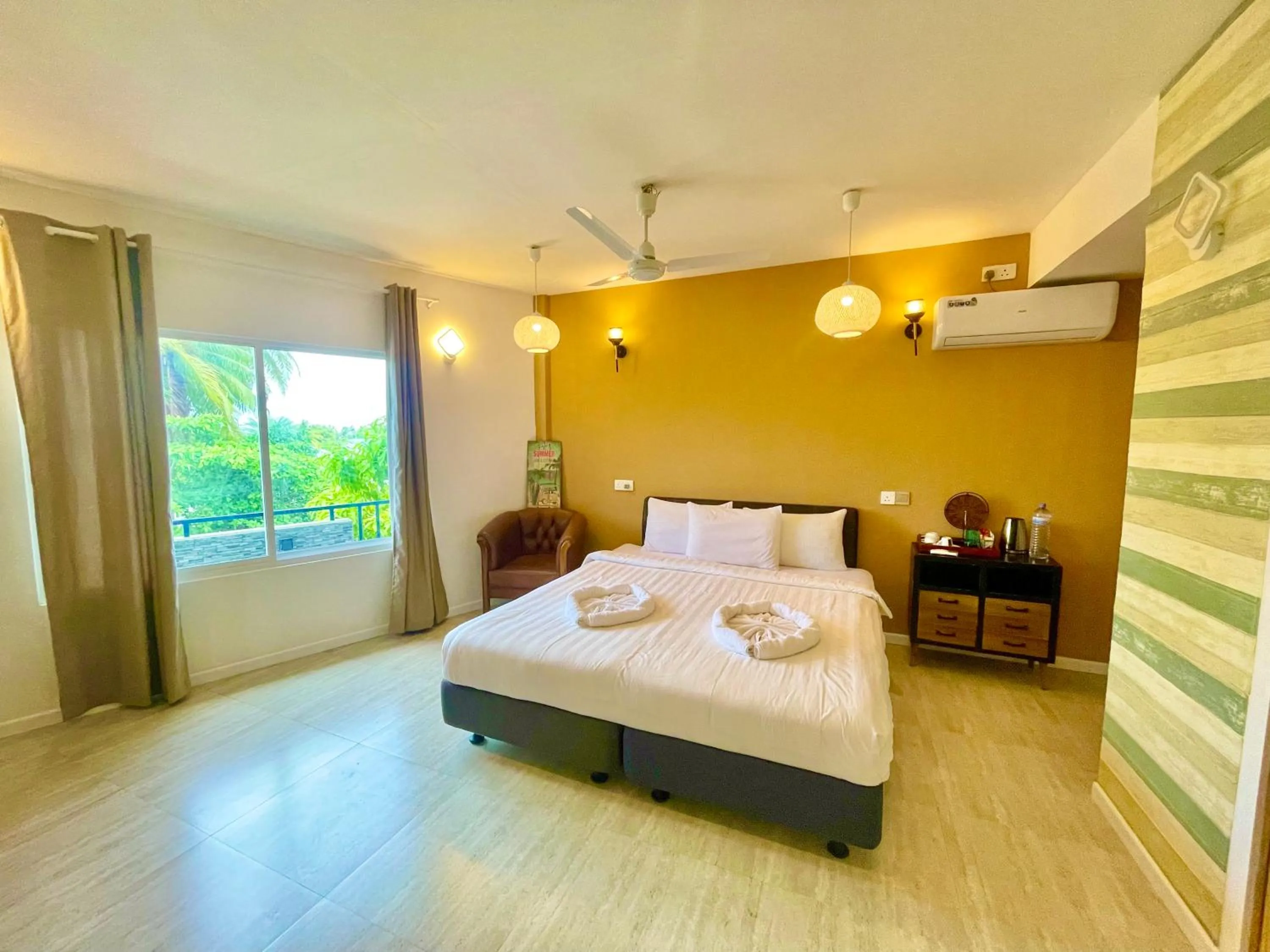 Photo of the whole room, Bed in Koimala Hotel