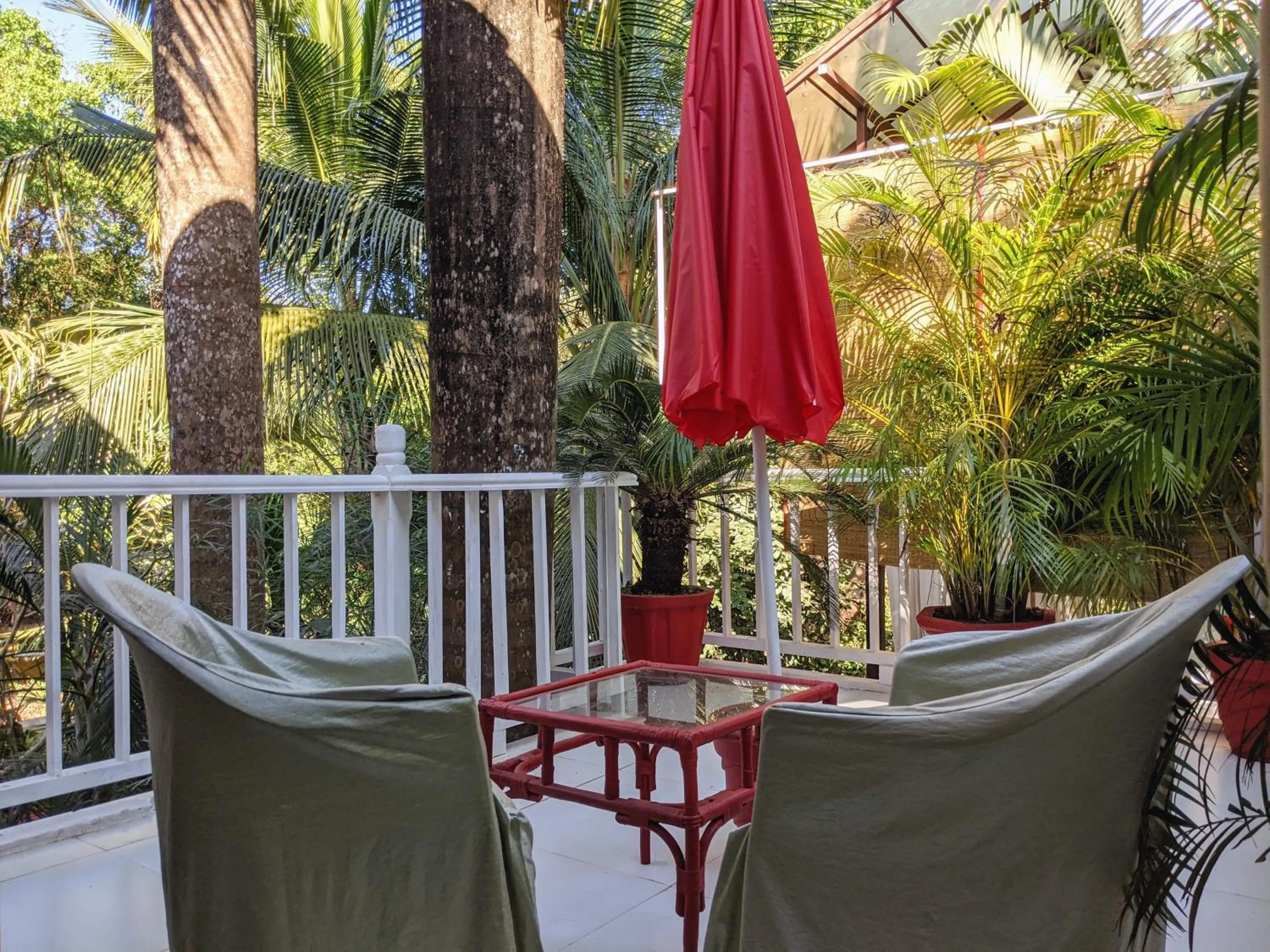 Balcony/Terrace in Michèle's Garden