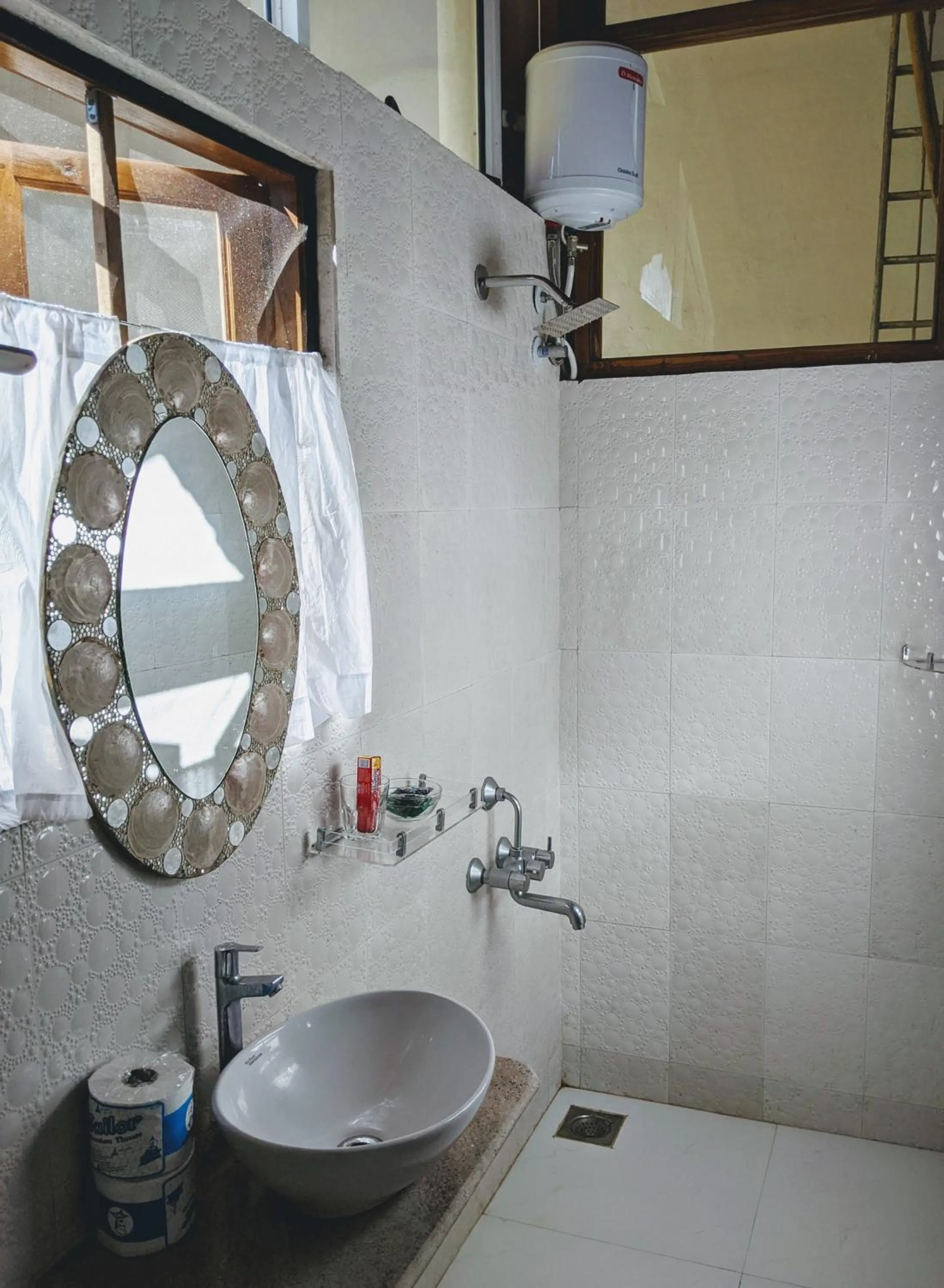 Bathroom in Michèle's Garden