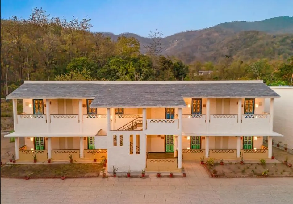 Property building in Paatlidun Safari Lodge, Jim Corbett