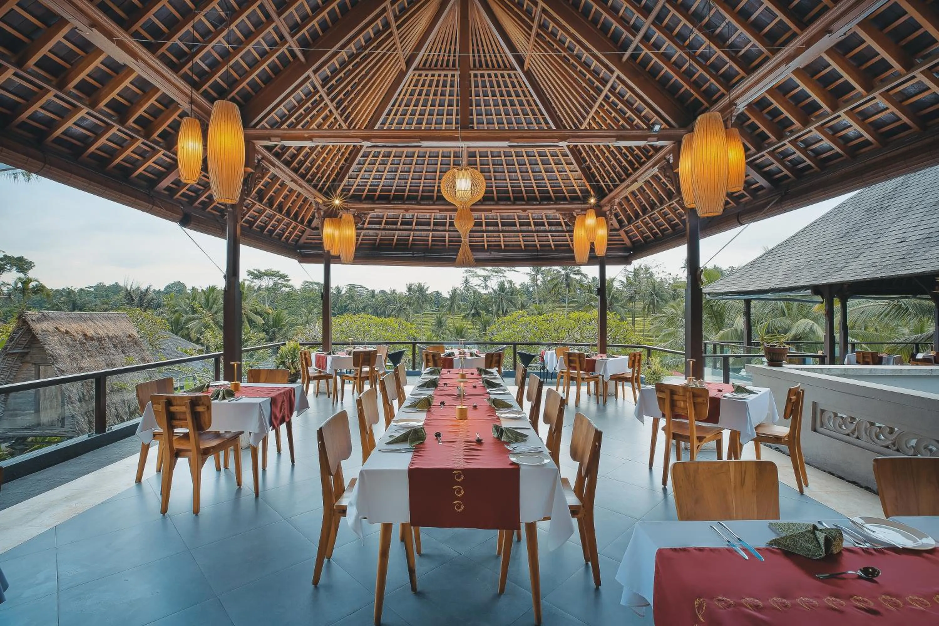 Restaurant/places to eat in Puri Sebali Resort