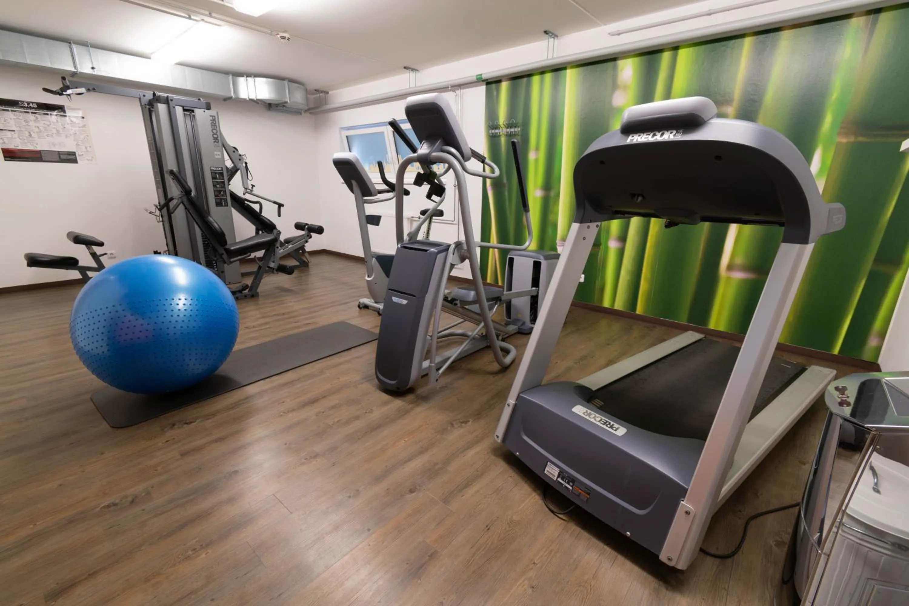 Fitness centre/facilities in Star G Hotel Premium München Domagkstraße
