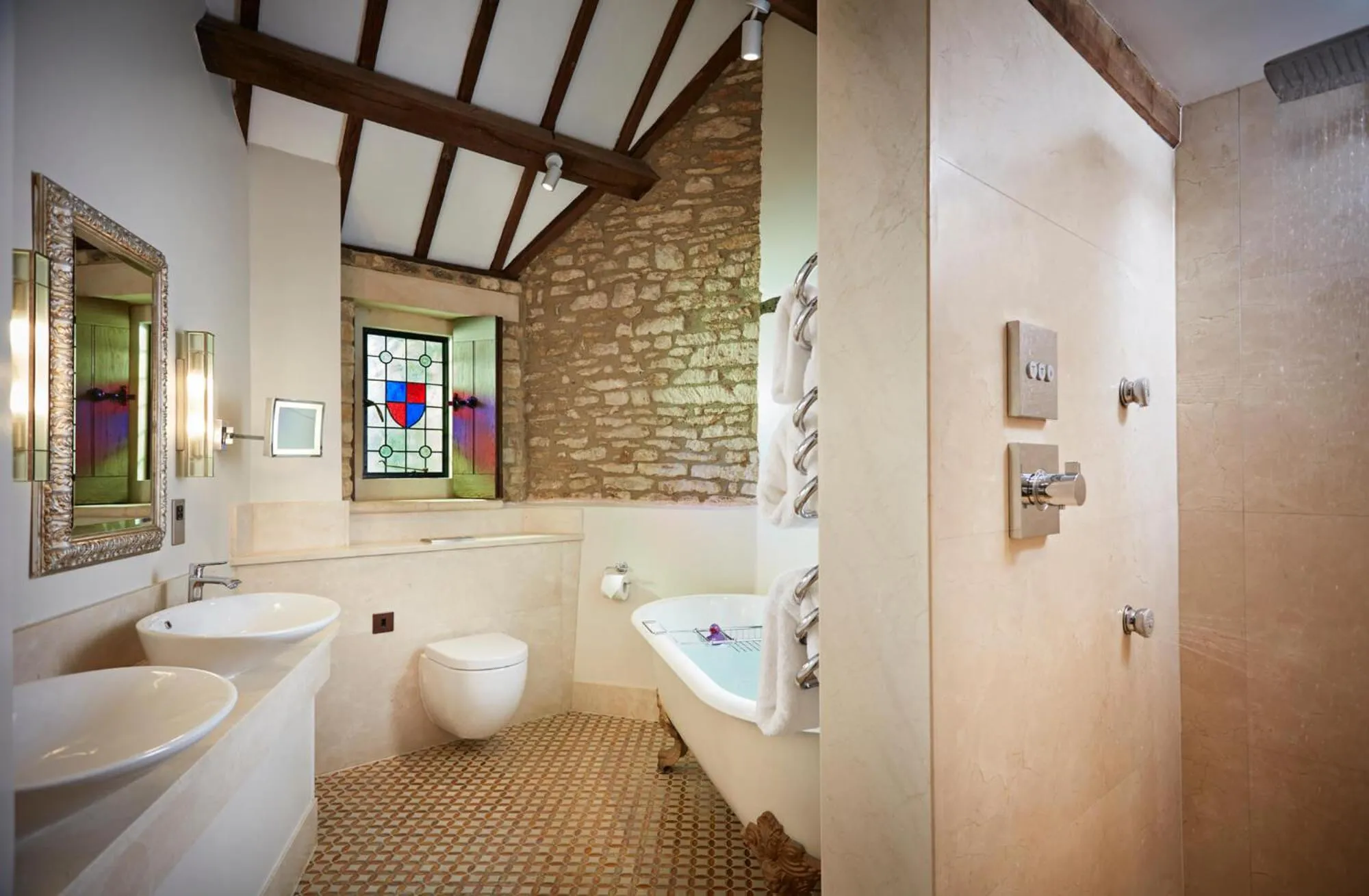 Shower in The Manor House Hotel and Golf Club