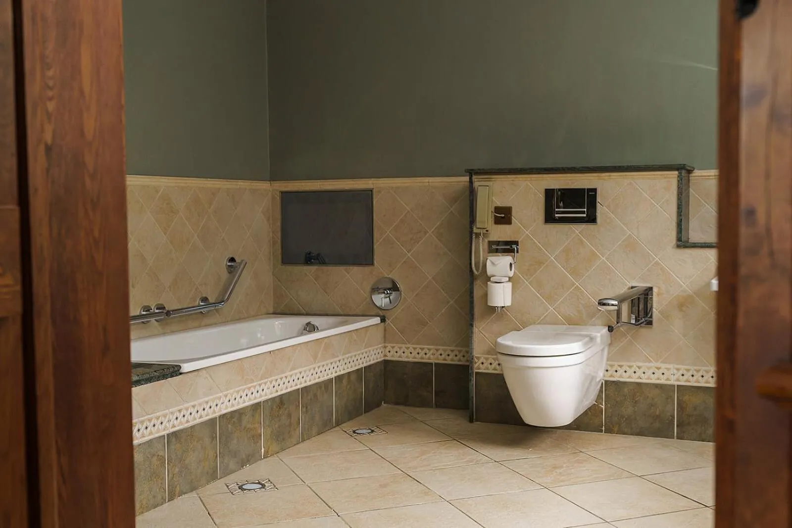 Toilet in The Manor House Hotel and Golf Club