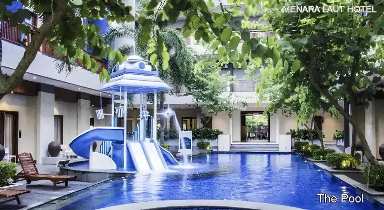 Swimming pool in Menara Laut Hotel
