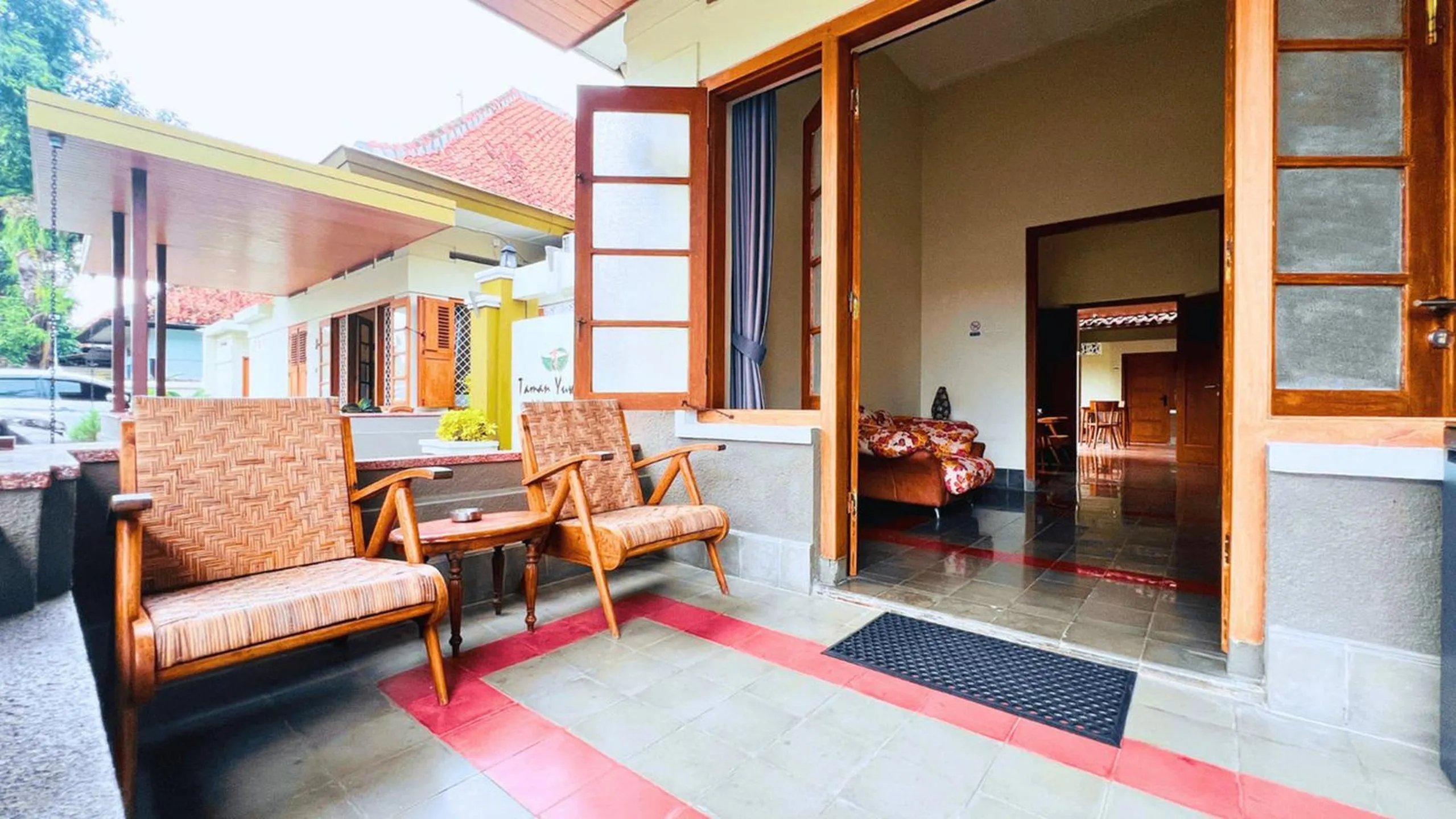 Balcony/Terrace in Yuwono Hotel & Villa Malioboro