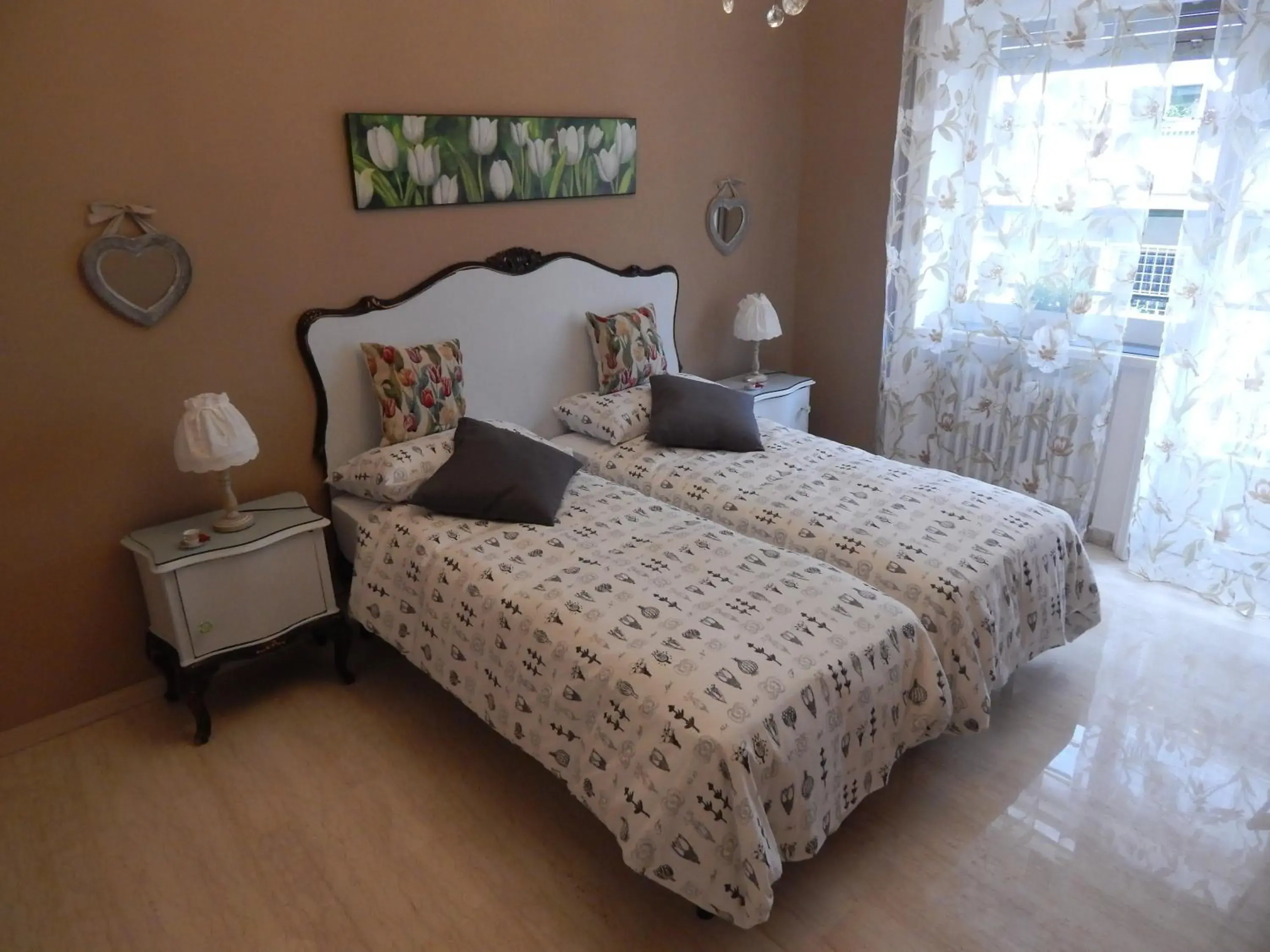 Twin Room with Shared Bathroom in Affittacamere Roma Centro, Musei Vaticani Rooms Twin Room with Shared Bathroom in Affittacamere Roma Centro, Musei Vaticani Rooms