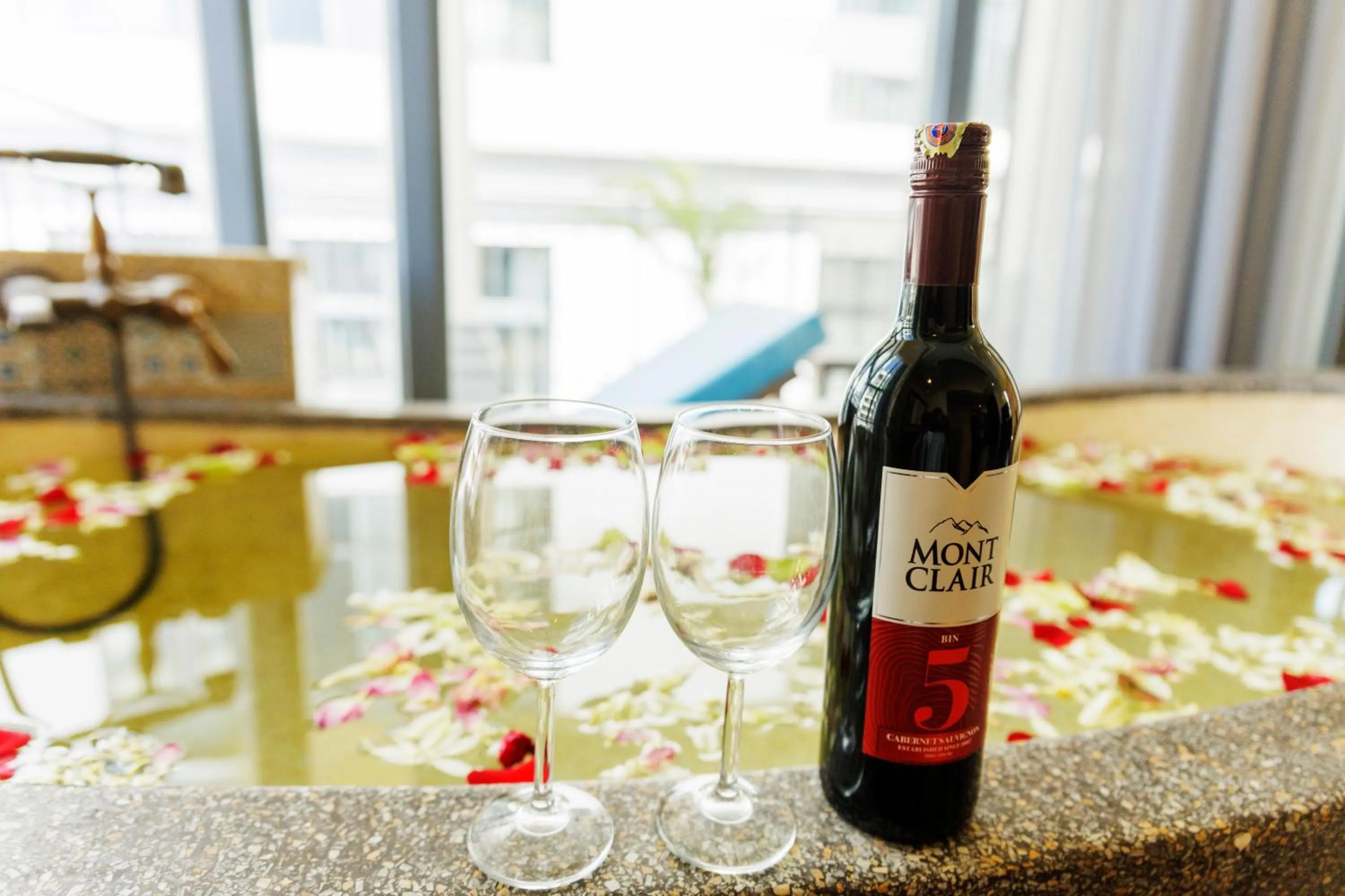 Bath in ARISON Hotel