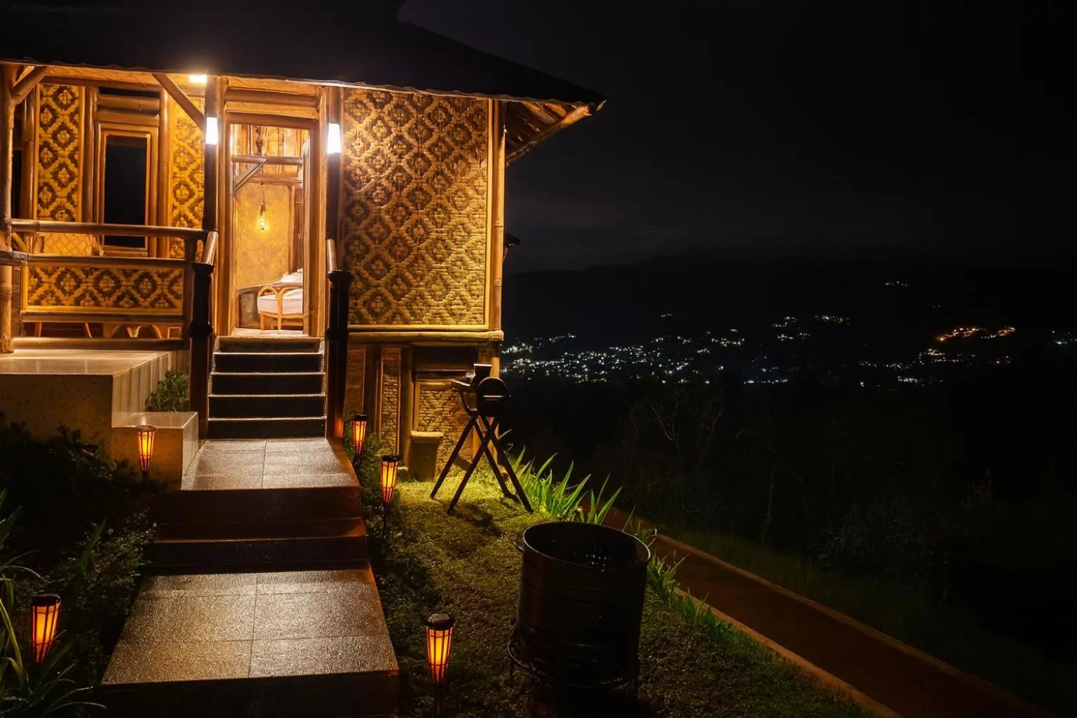 Casa de Monique Villas & Glamping Retreat