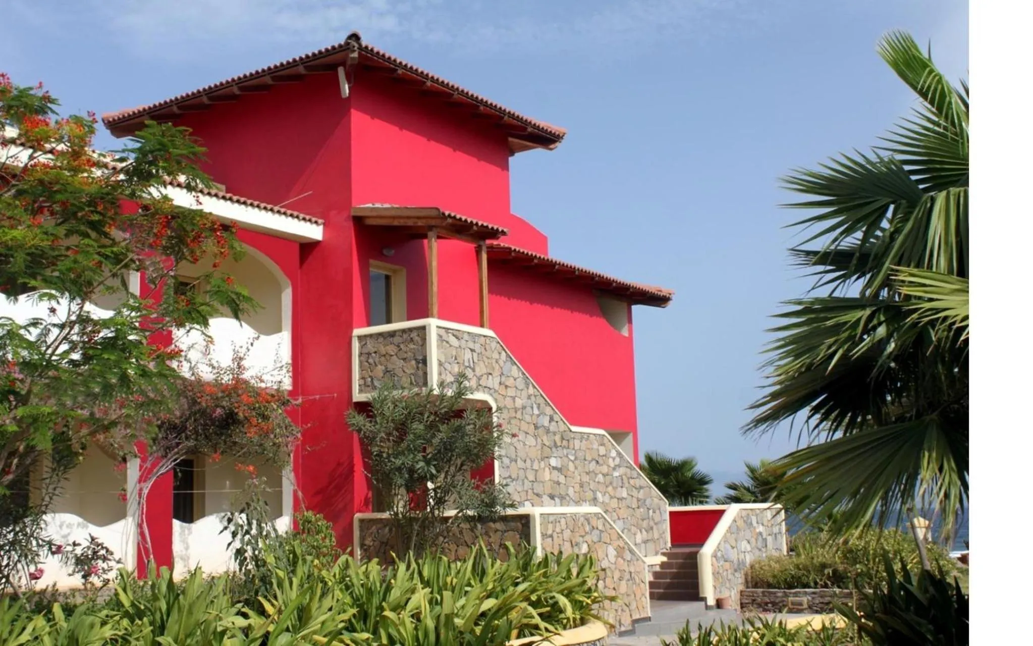 Property building in Hotel Santantao Art Resort