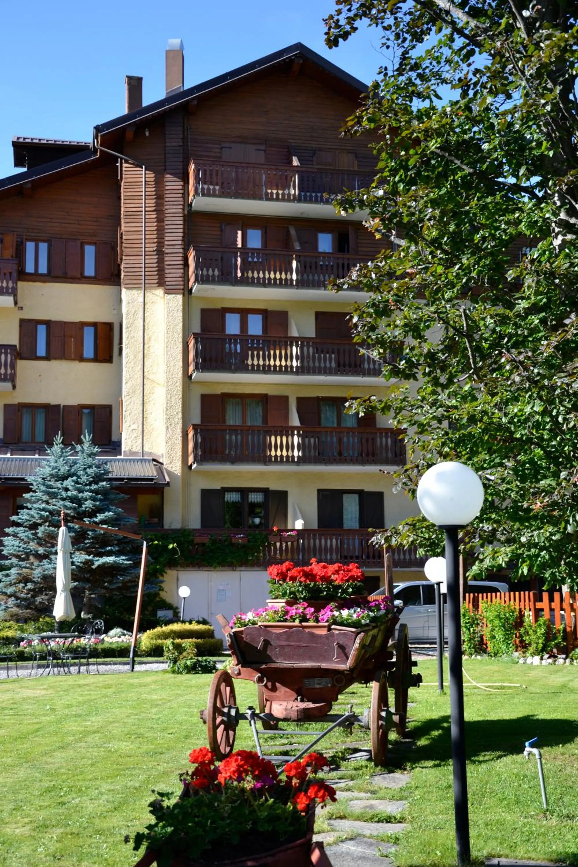 Property building in Hotel Bucaneve
