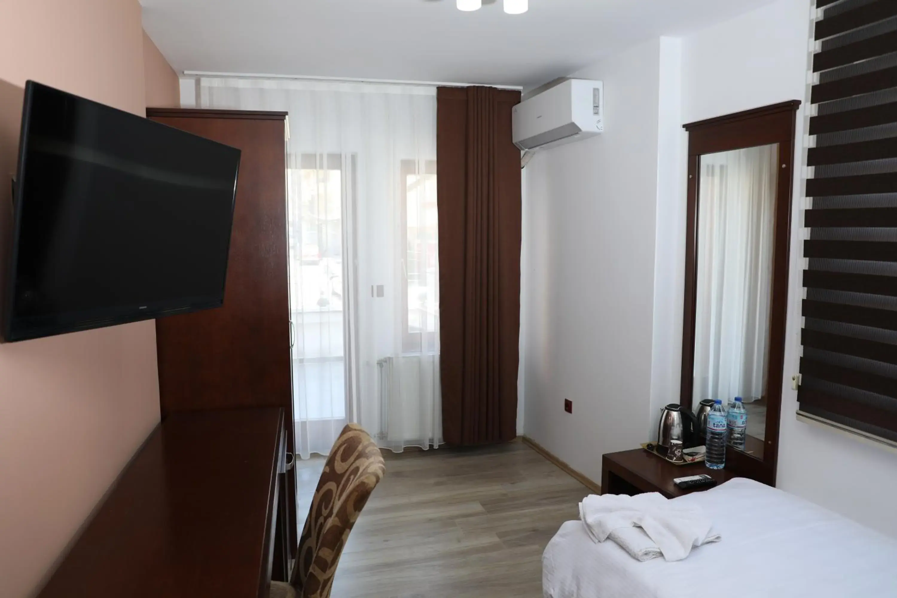 Single Room in Bruti Hotel Single Room in Bruti Hotel