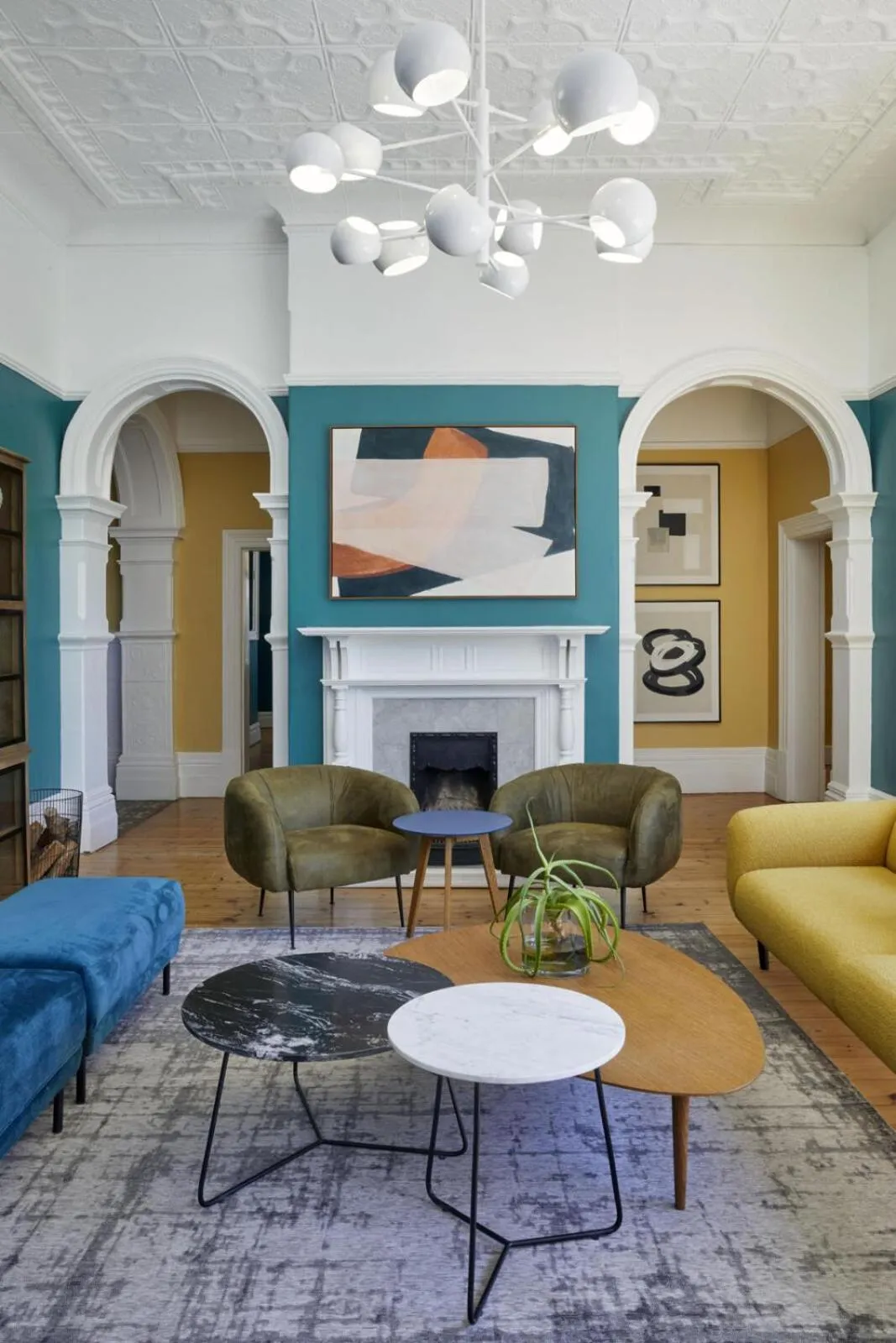 TV and multimedia in More Quarters Hotel