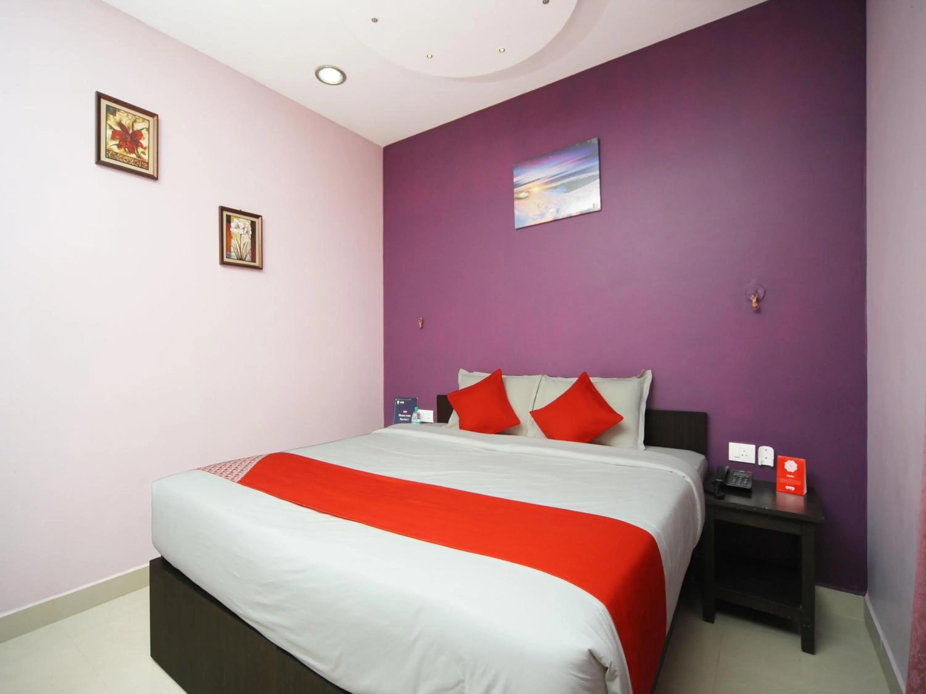 Bedroom, Bed in Max Classic Serviced Apartment