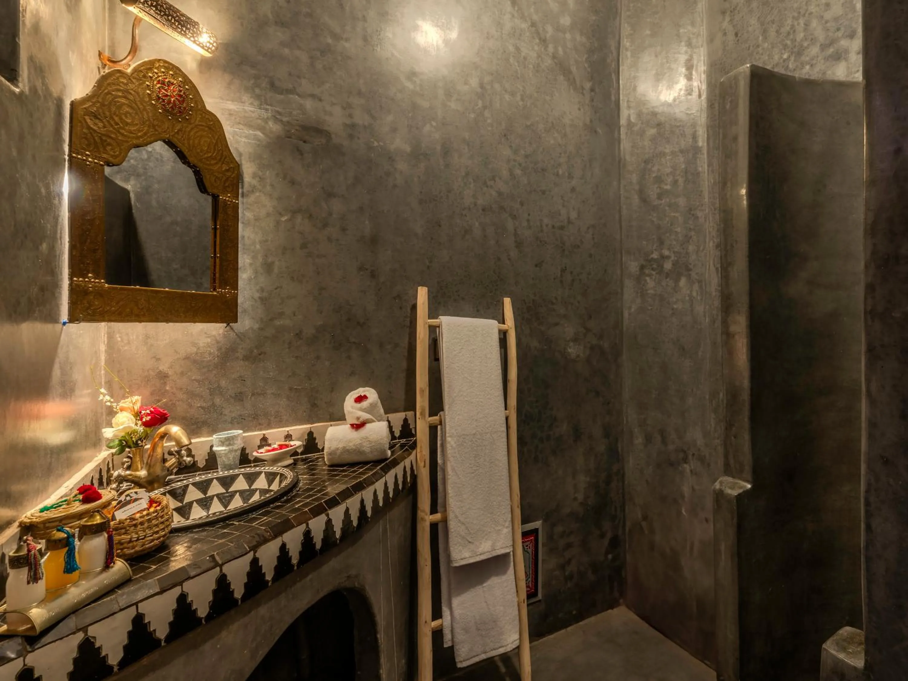 Bathroom in Riad Irhalne