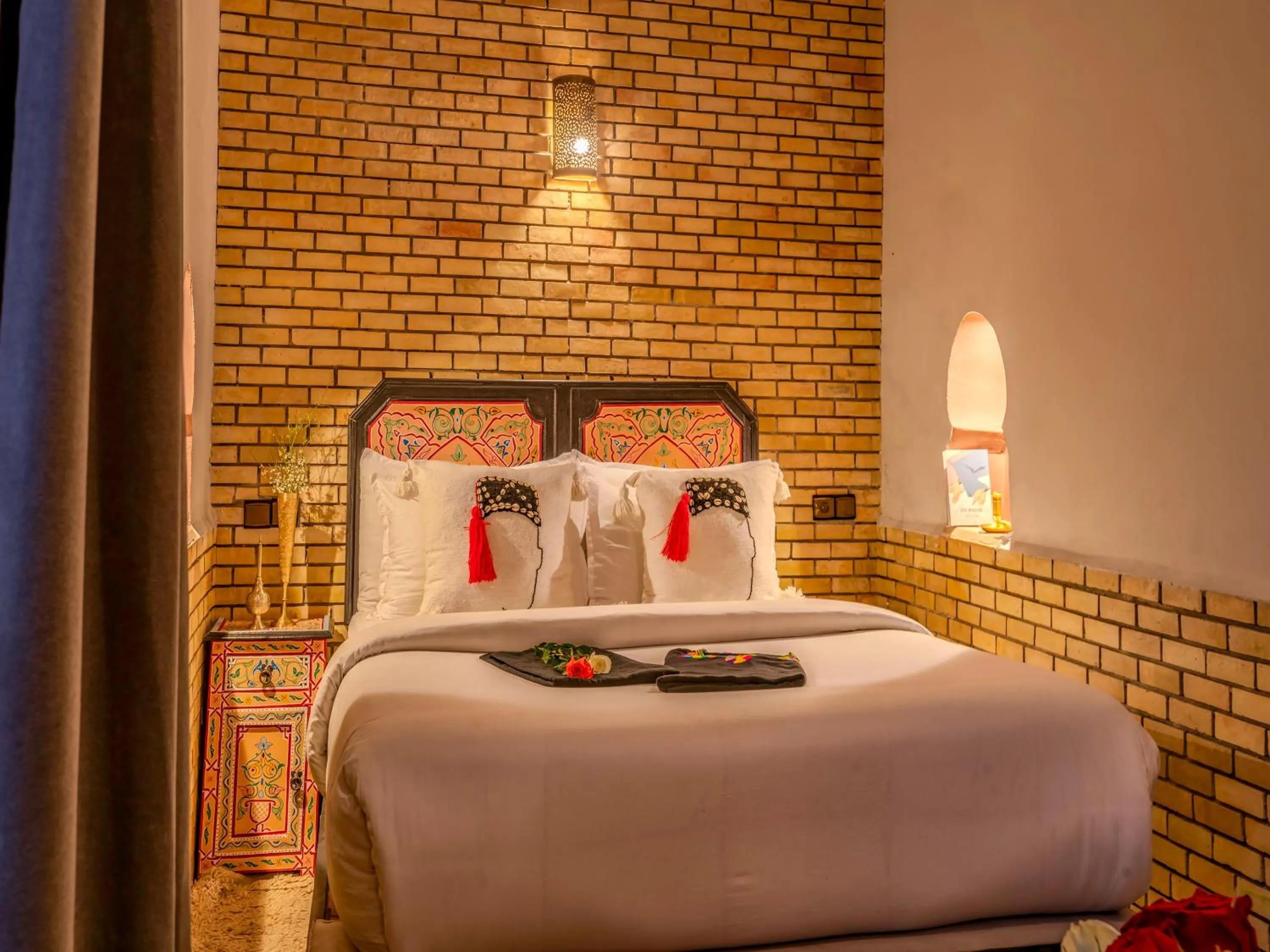 Bed in Riad Irhalne