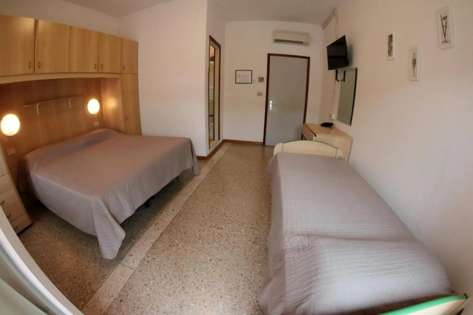 Bed in Albergo Rosa