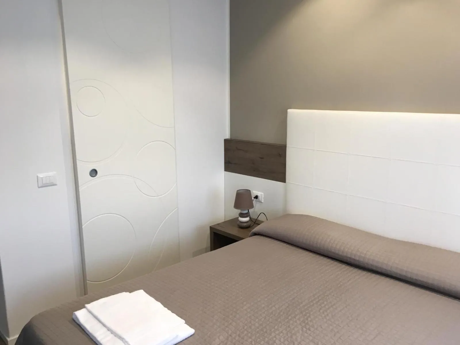 Bedroom, Bed in Albergo Rosa