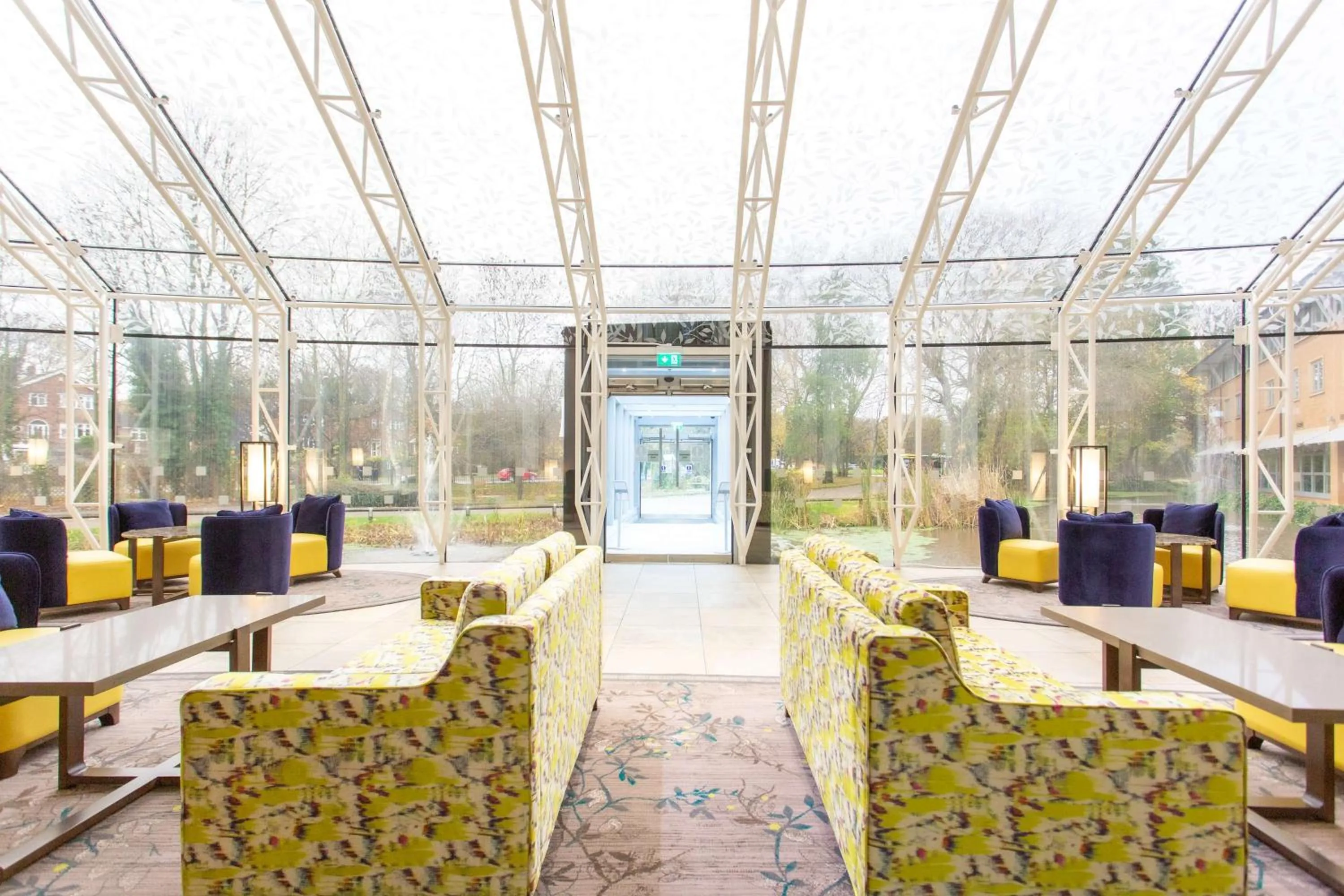 Lobby or reception in DoubleTree by Hilton Hotel Nottingham - Gateway