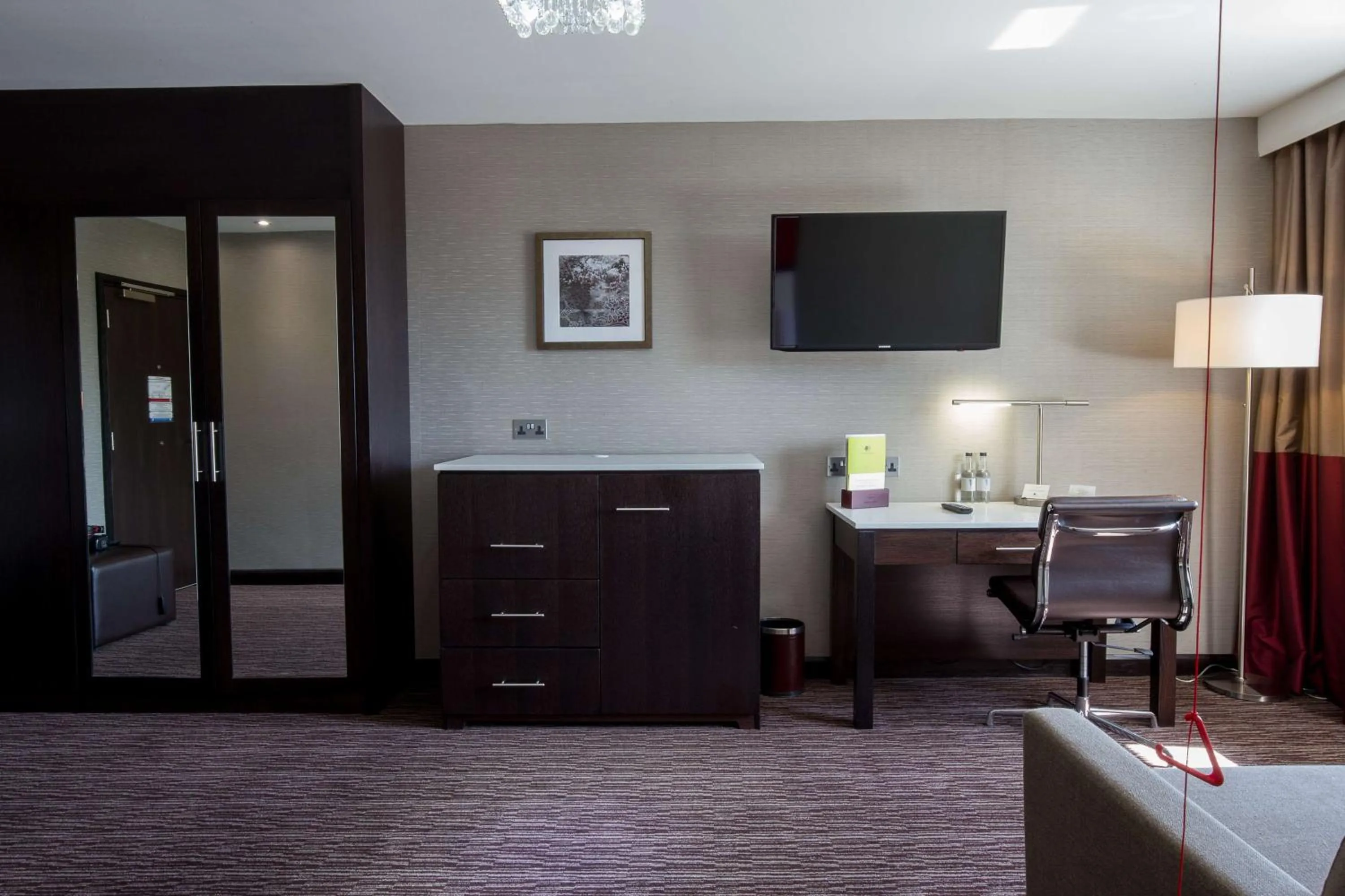 Bedroom in DoubleTree by Hilton Hotel Nottingham - Gateway