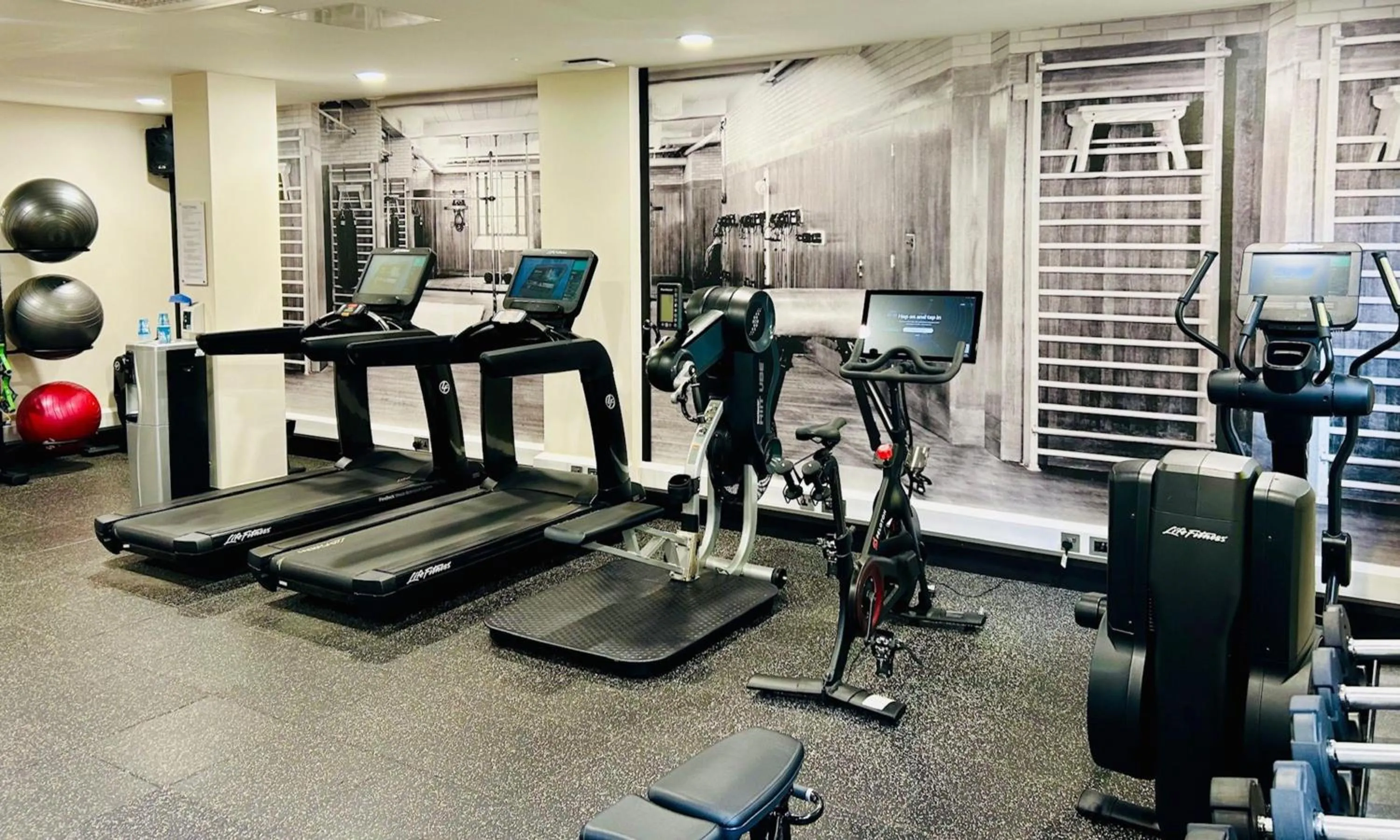 Fitness centre/facilities in DoubleTree by Hilton Hotel Nottingham - Gateway