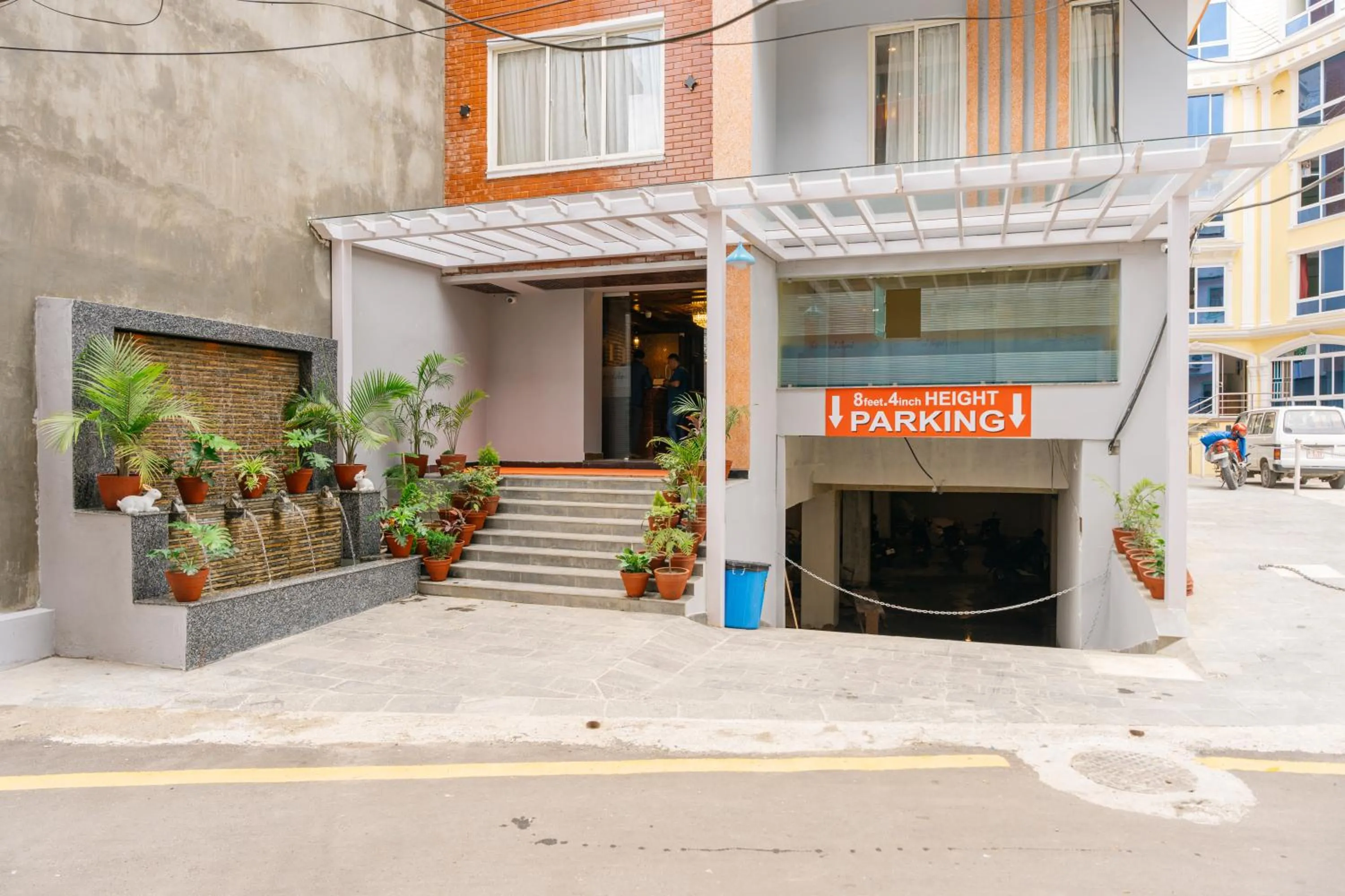 Property building in Hotel Royal Airport