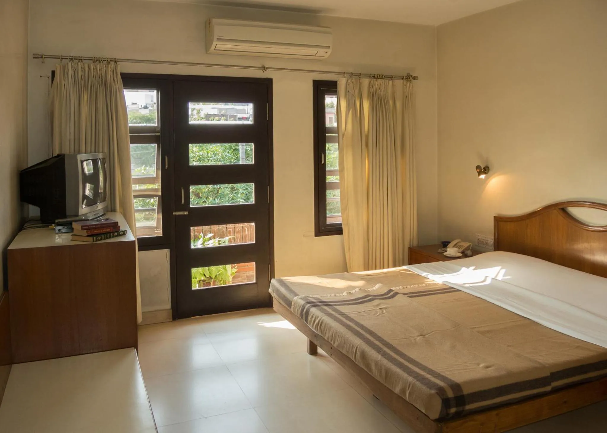 Photo of the whole room, Bed in Atithi Guest House