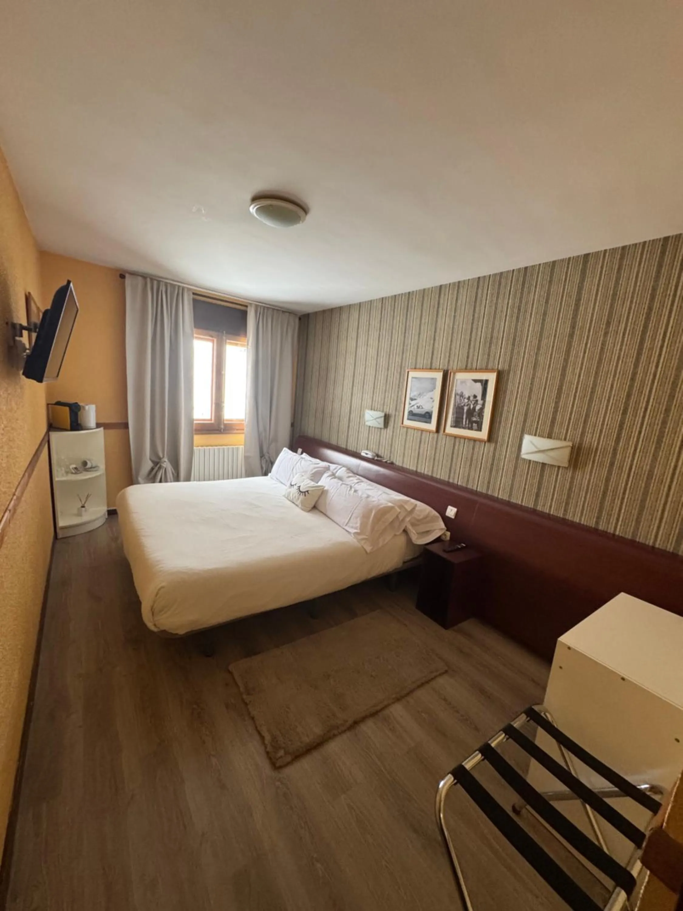 Photo of the whole room, Bed in Hotel Copacabana