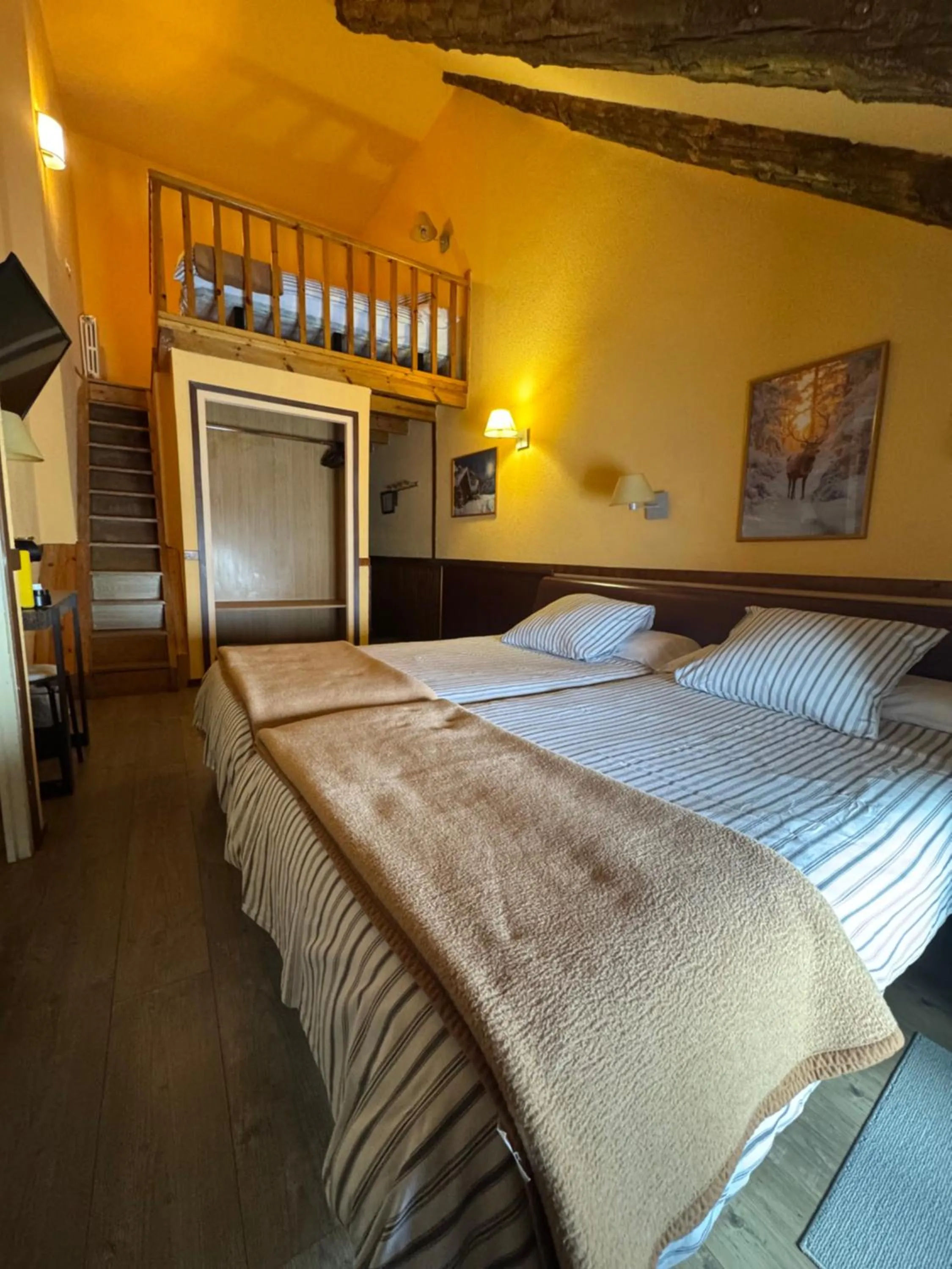 Photo of the whole room, Bed in Hotel Copacabana