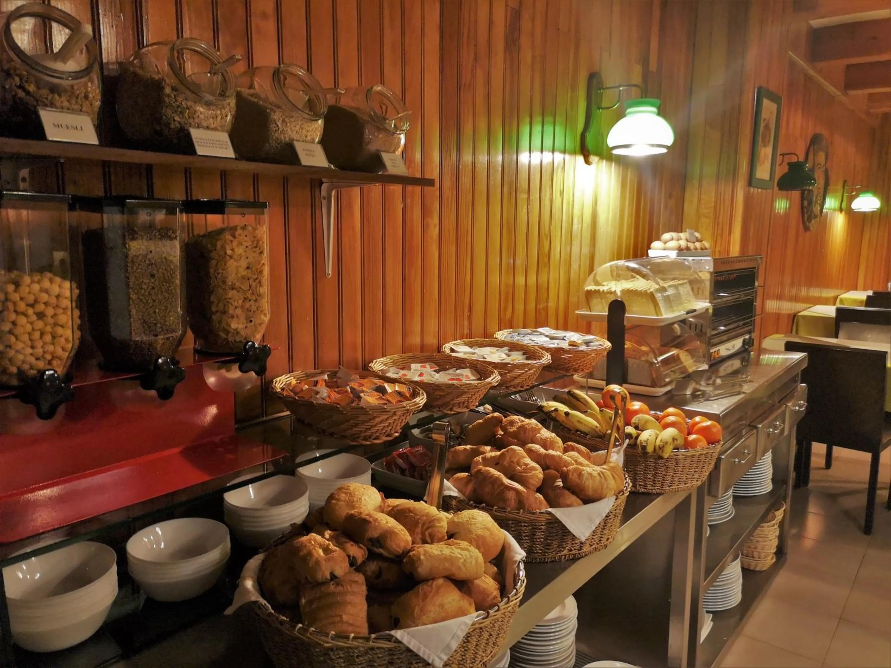 Food and drinks in Hotel Copacabana