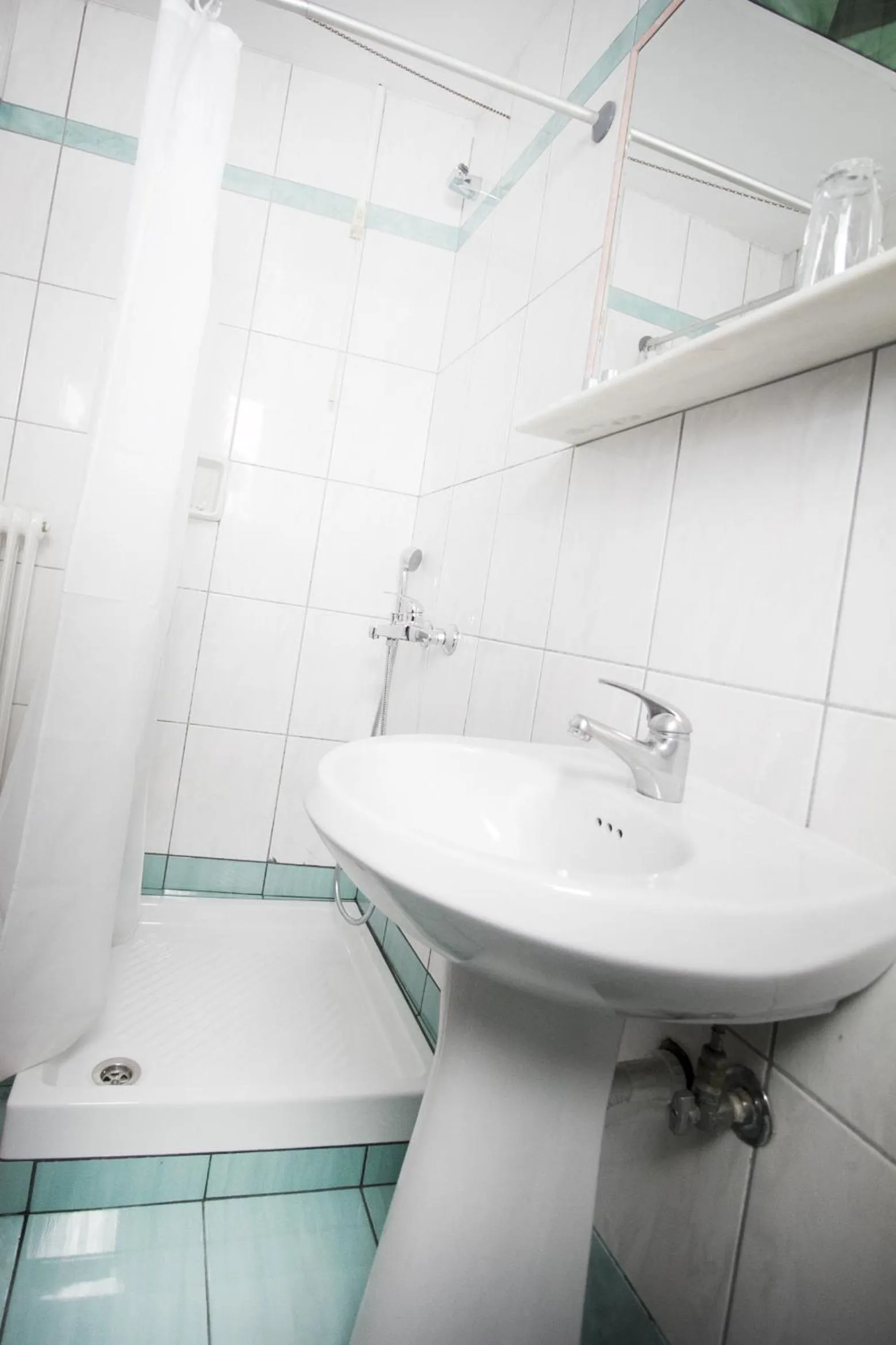 Shower in Zappion Hotel