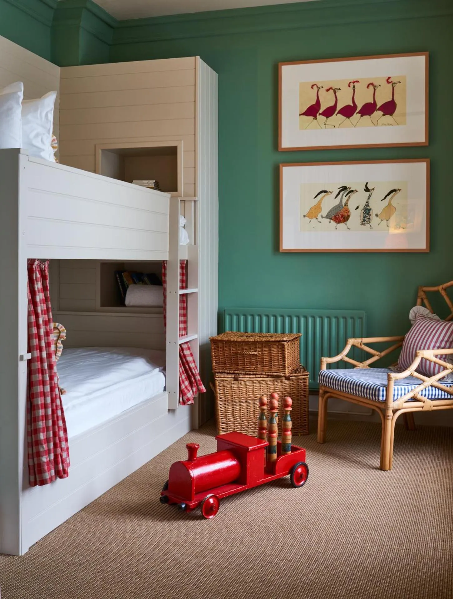 bunk bed, Bed in The Mitre, Hampton Court