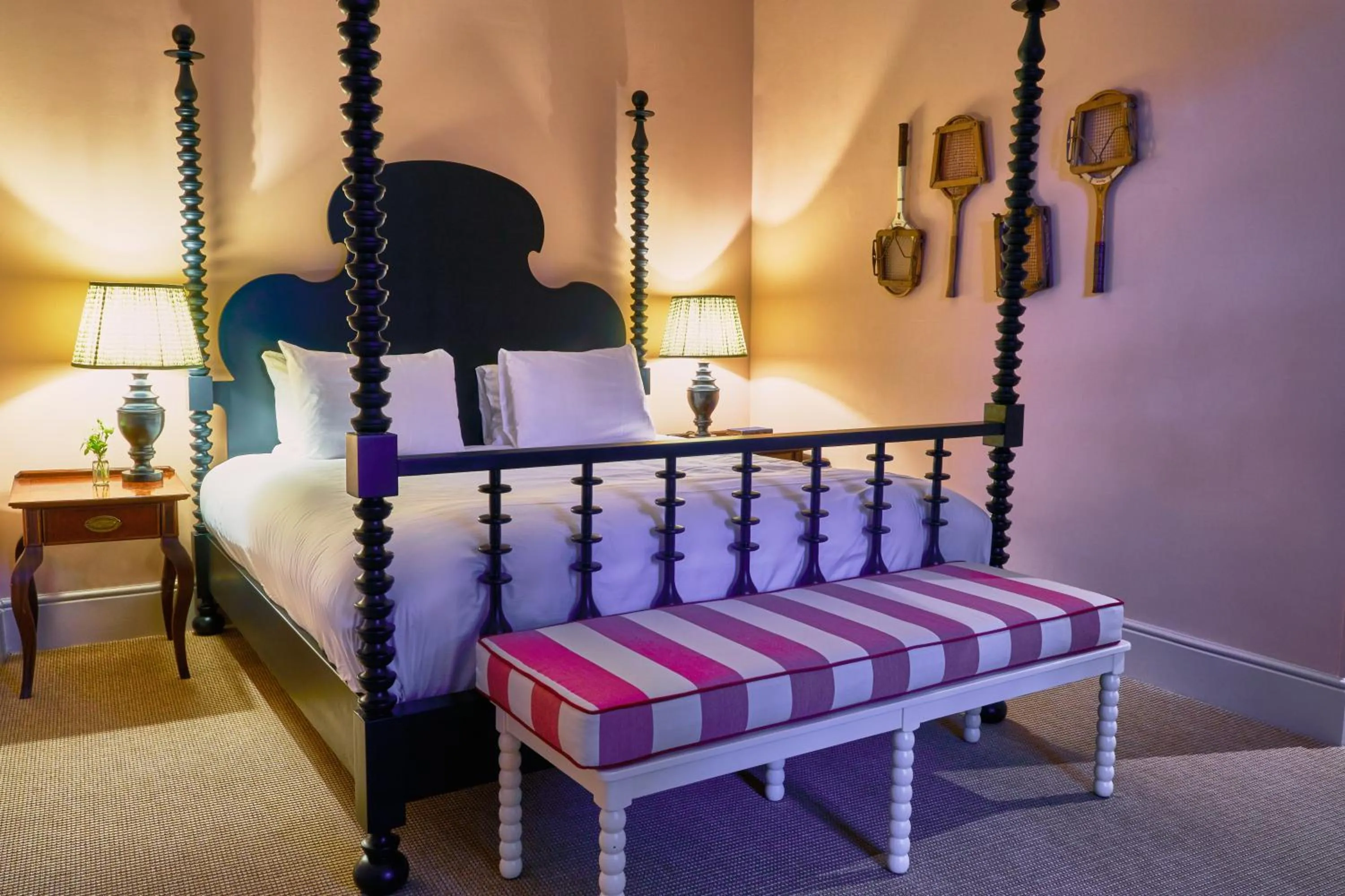 Bedroom, Bed in The Mitre, Hampton Court