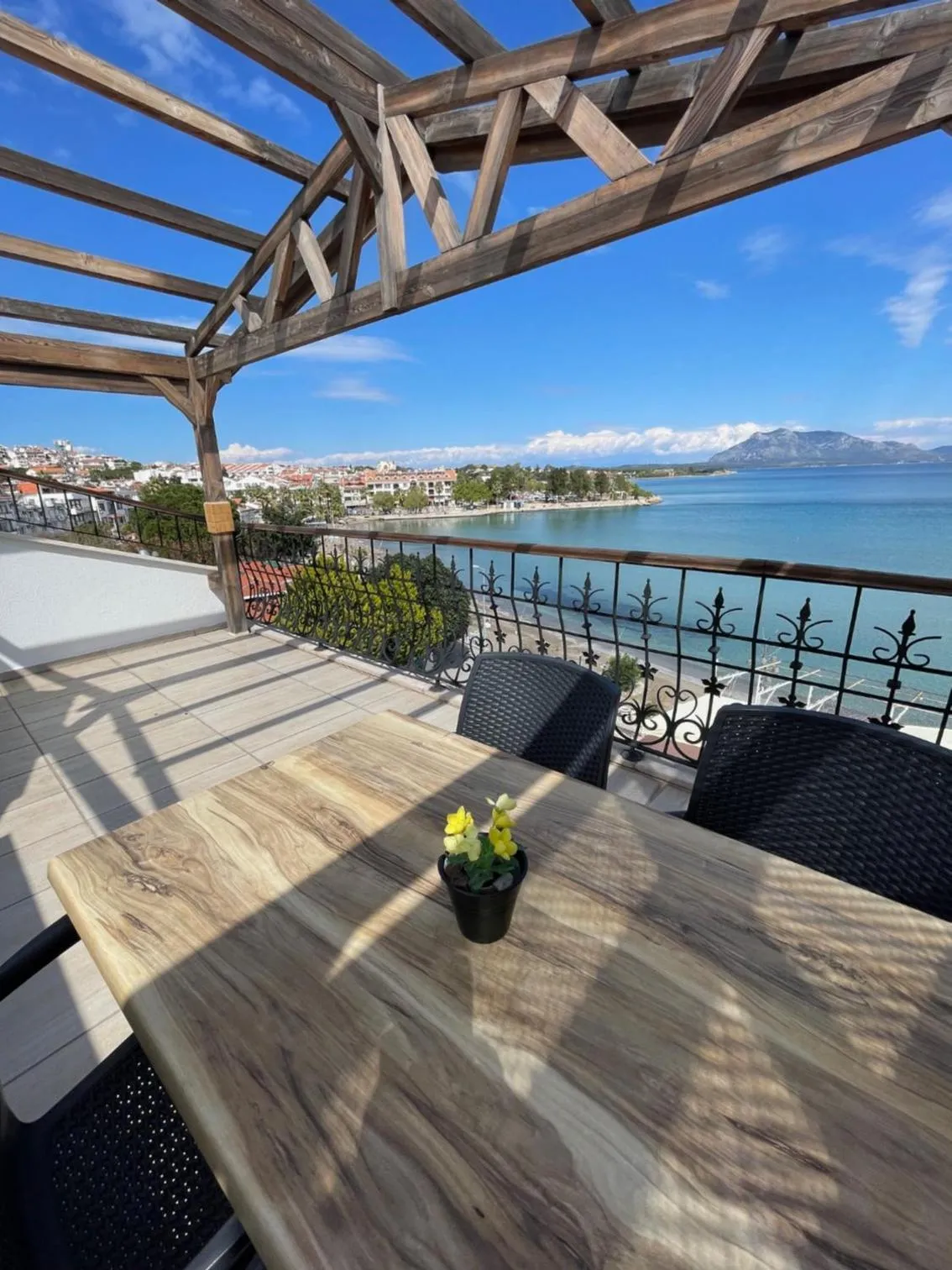 Patio in Veziroğlu Apart