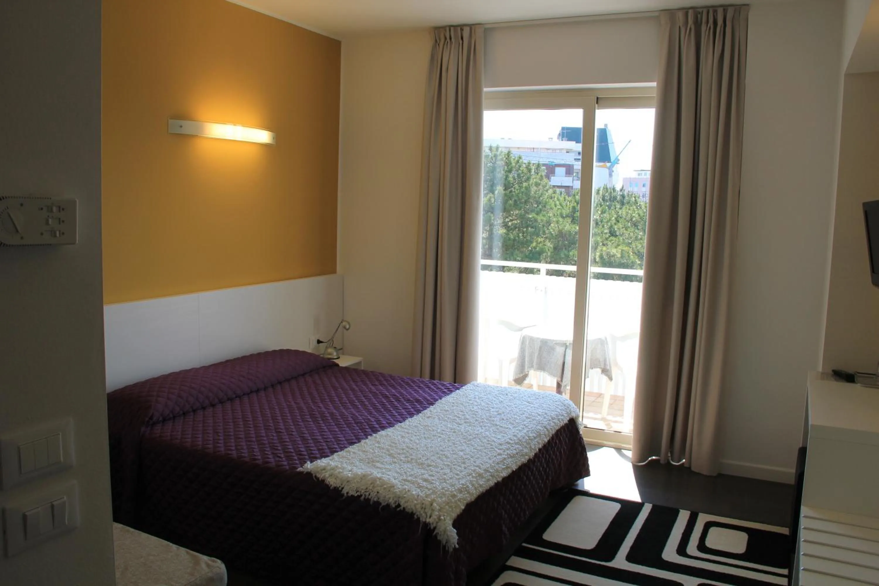 Day, Bed in Hotel Meublè Nazionale