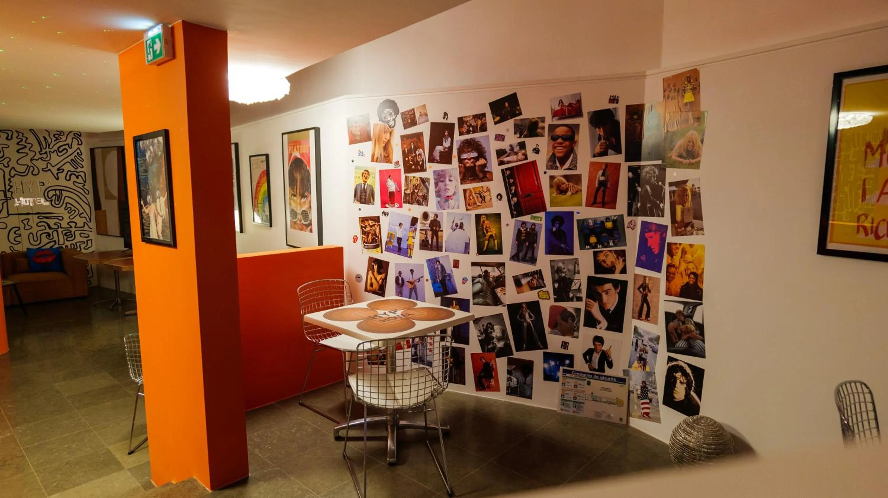 Lounge or bar in HYP'Hotel