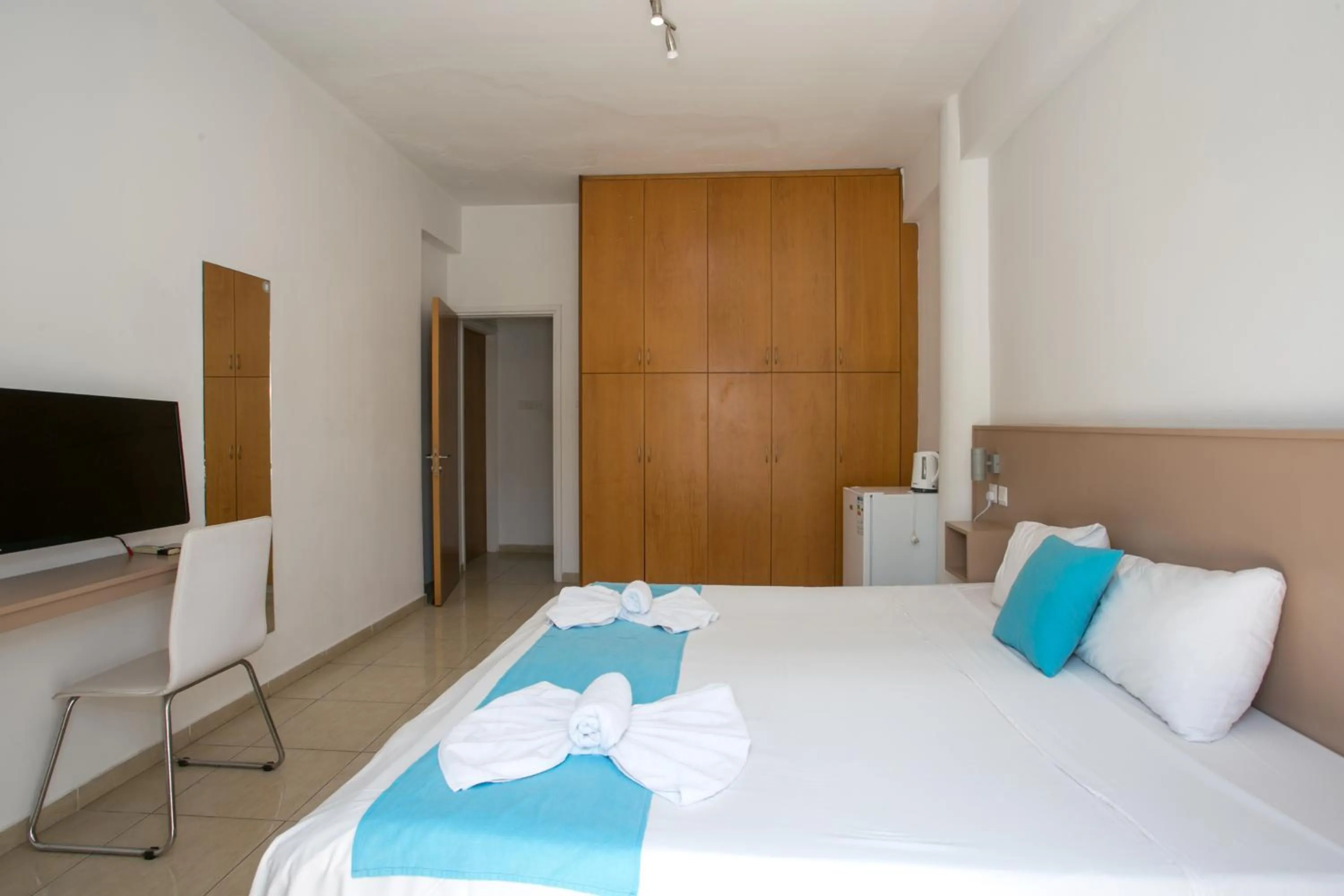 Photo of the whole room, Bed in Sea CleoNapa Hotel